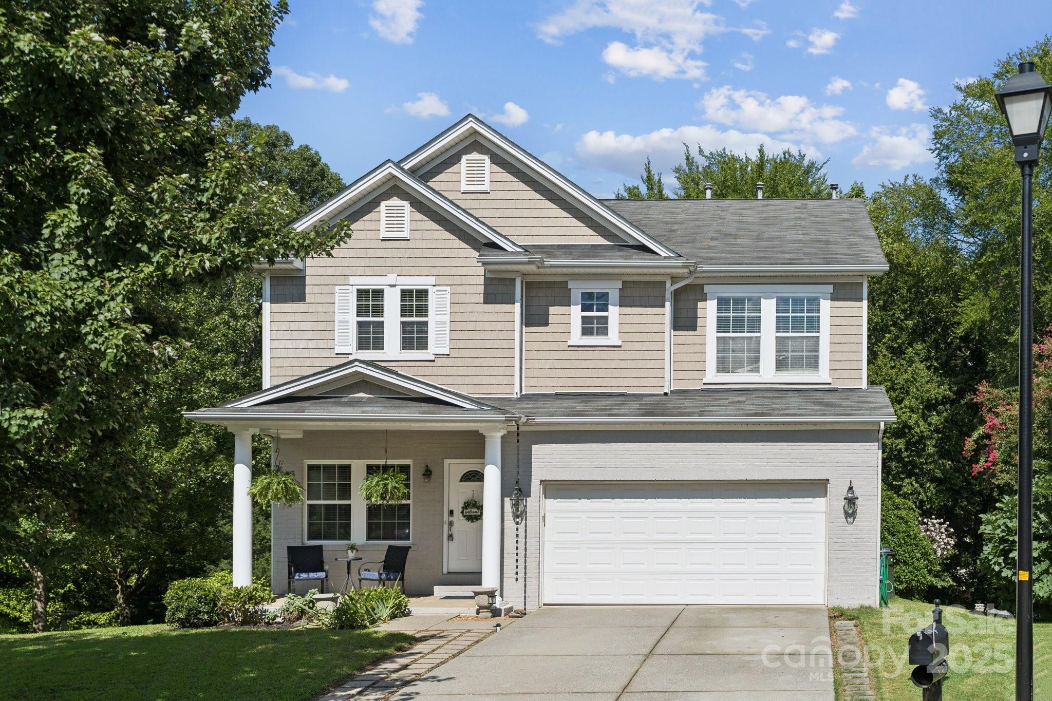 524 Buttercup Way Property Photo 1