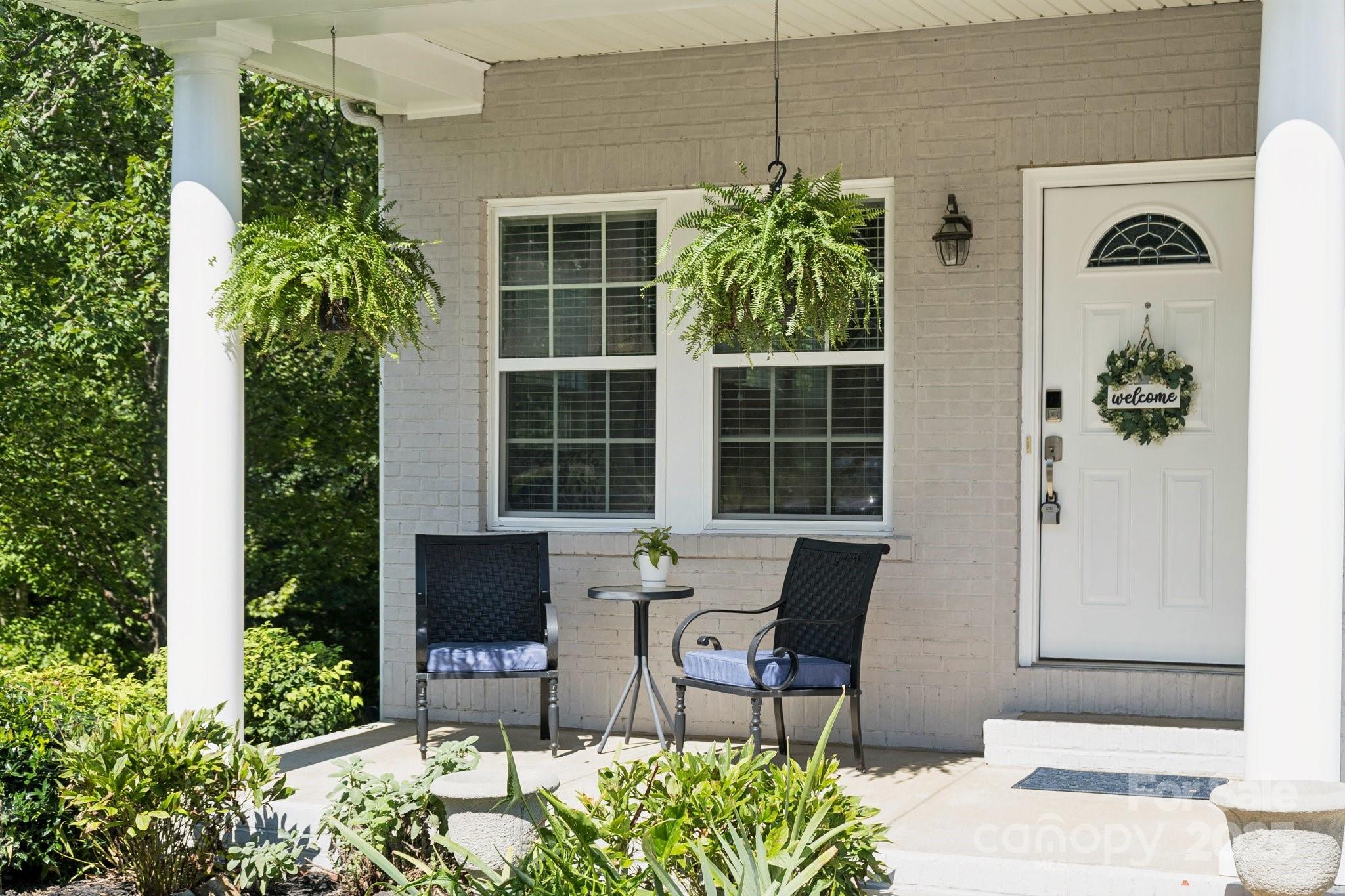 524 Buttercup Way Property Photo 2