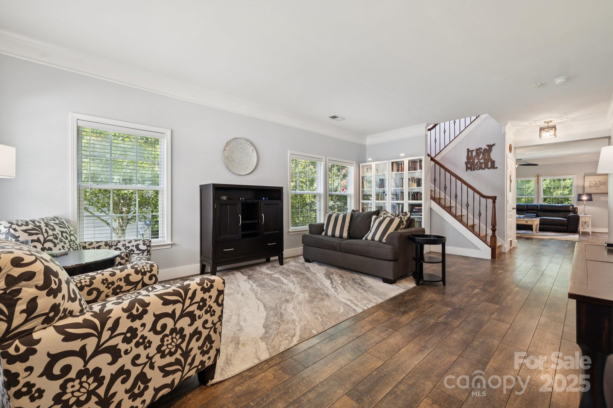 524 Buttercup Way Property Photo 13