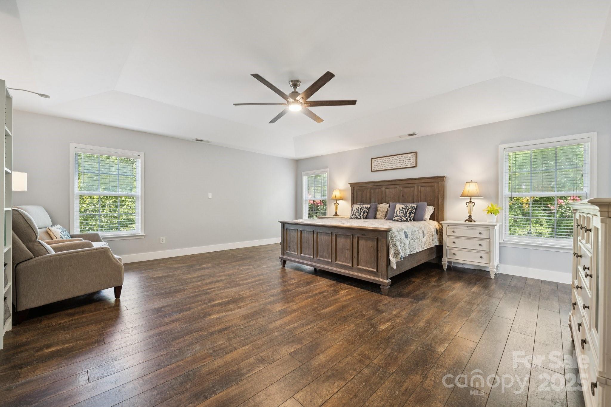 524 Buttercup Way Property Photo 18