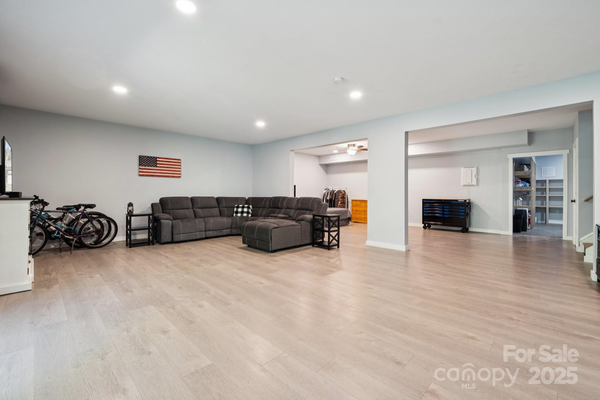 524 Buttercup Way Property Photo 26