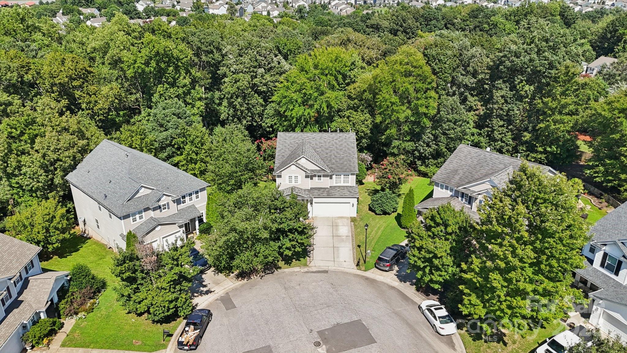 524 Buttercup Way Property Photo 31