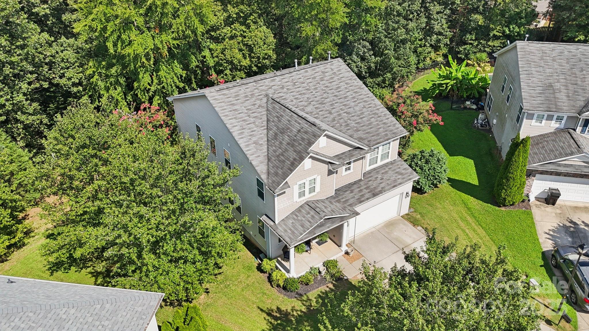 524 Buttercup Way Property Photo 33