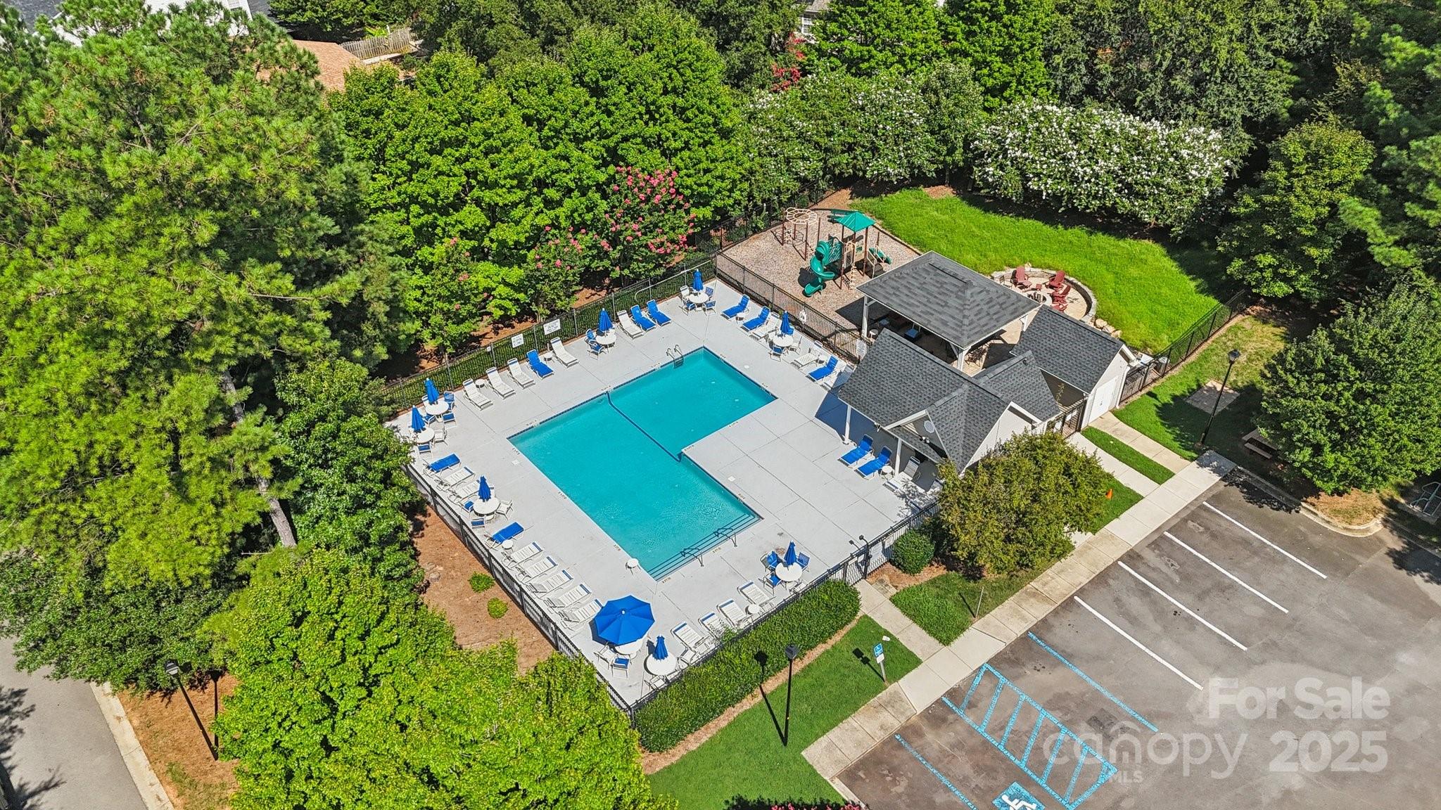 524 Buttercup Way Property Photo 35