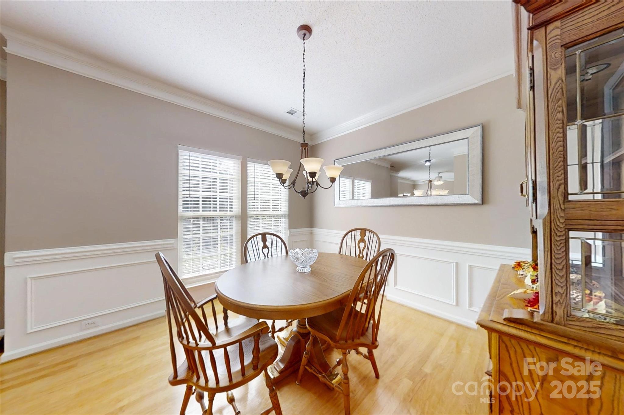 129 Easy Street Property Photo 4