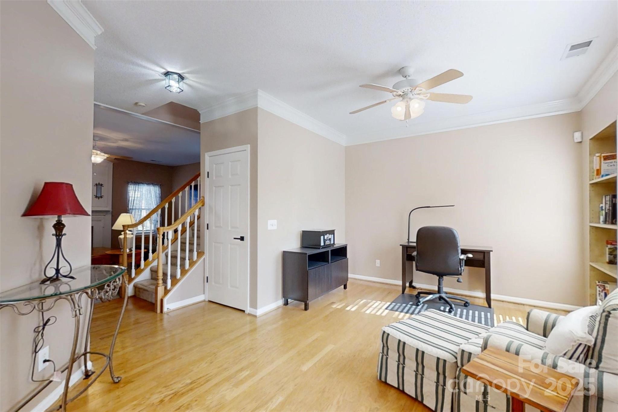 129 Easy Street Property Photo 6