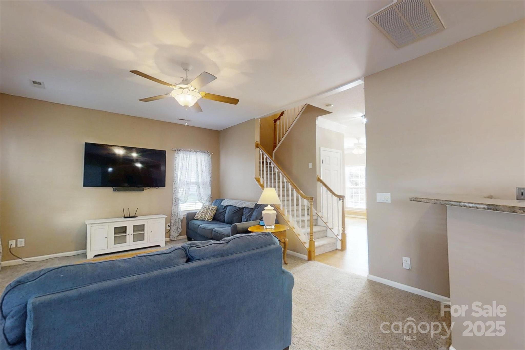 129 Easy Street Property Photo 8