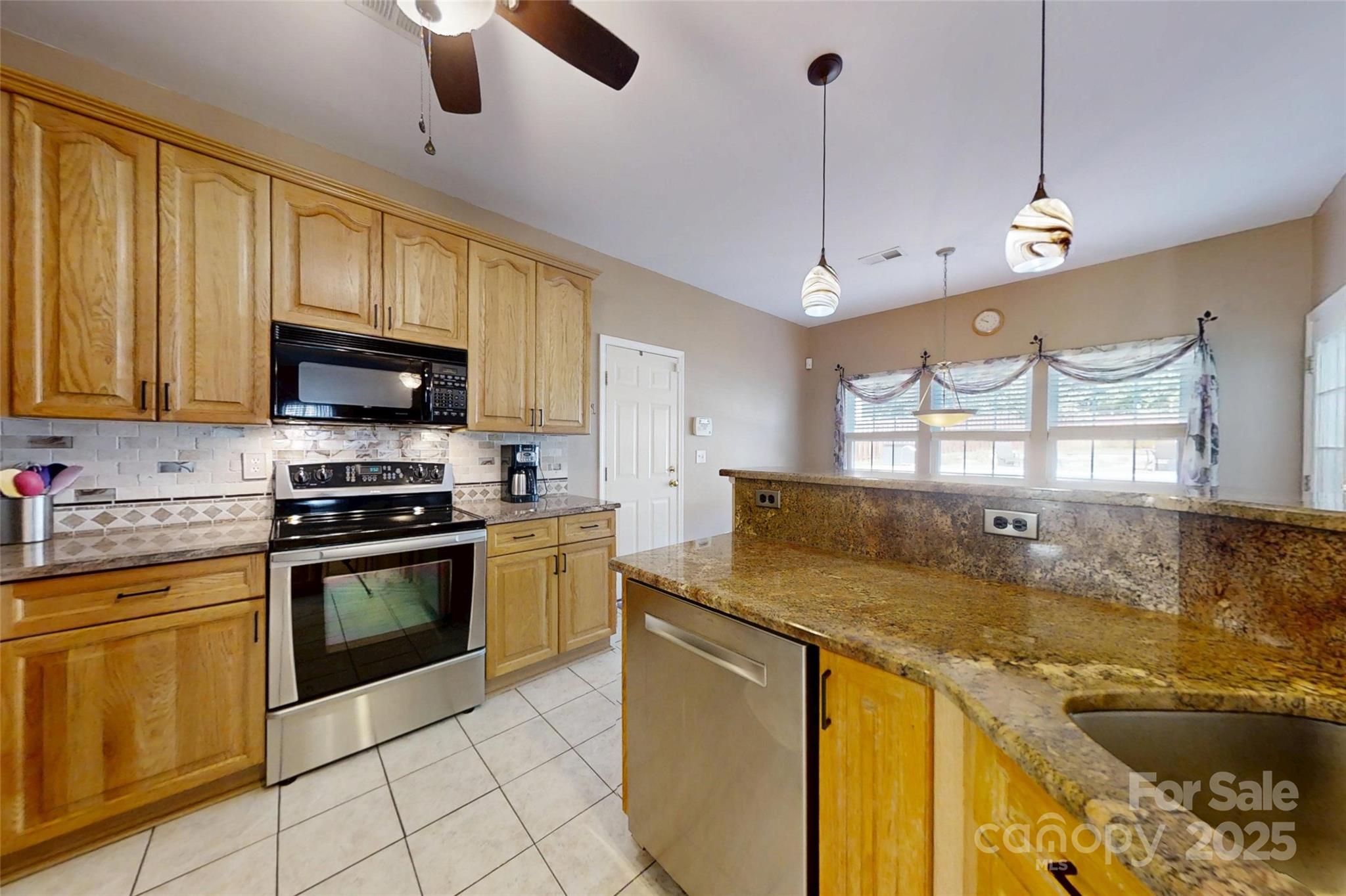 129 Easy Street Property Photo 15