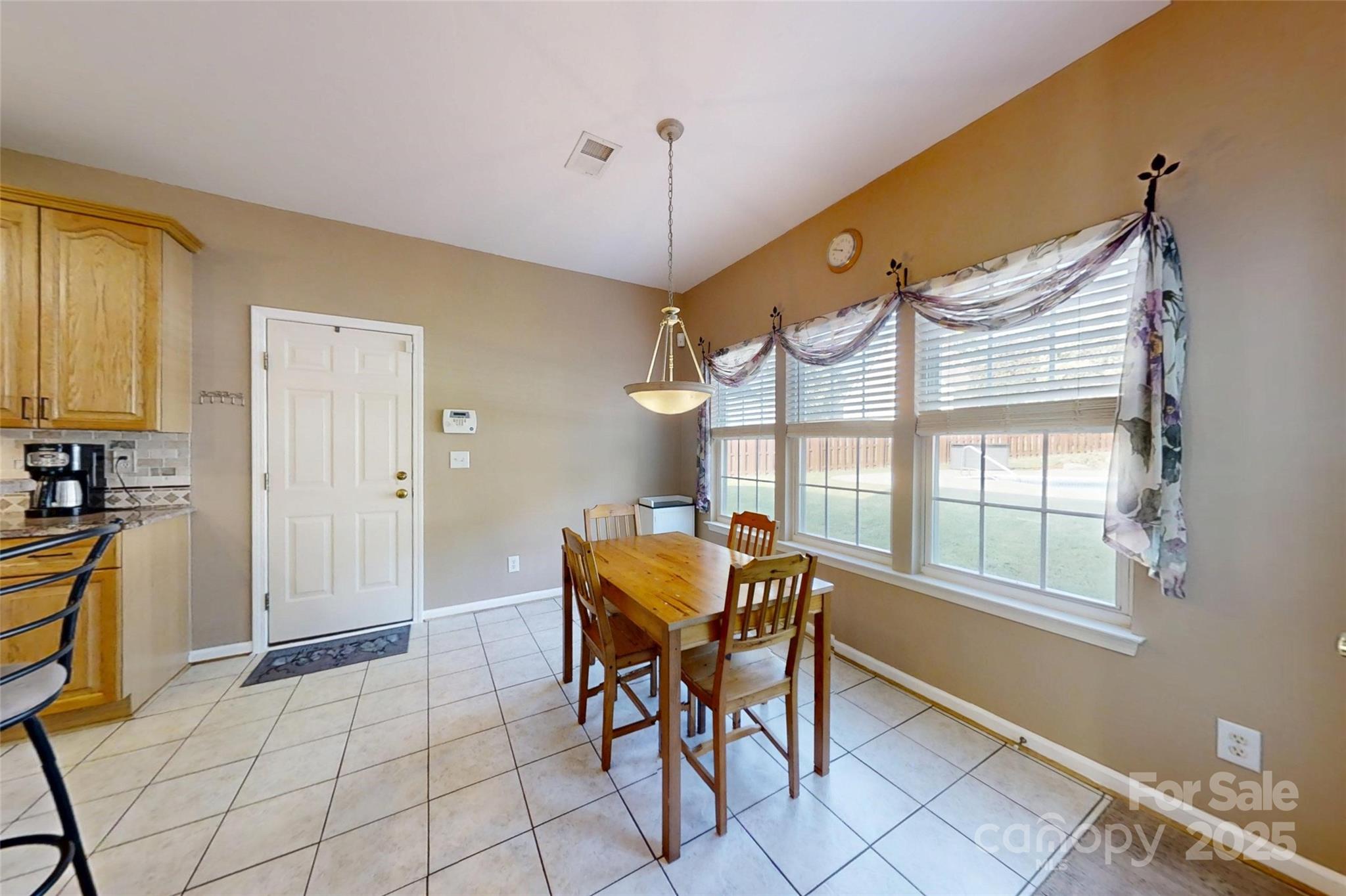 129 Easy Street Property Photo 16