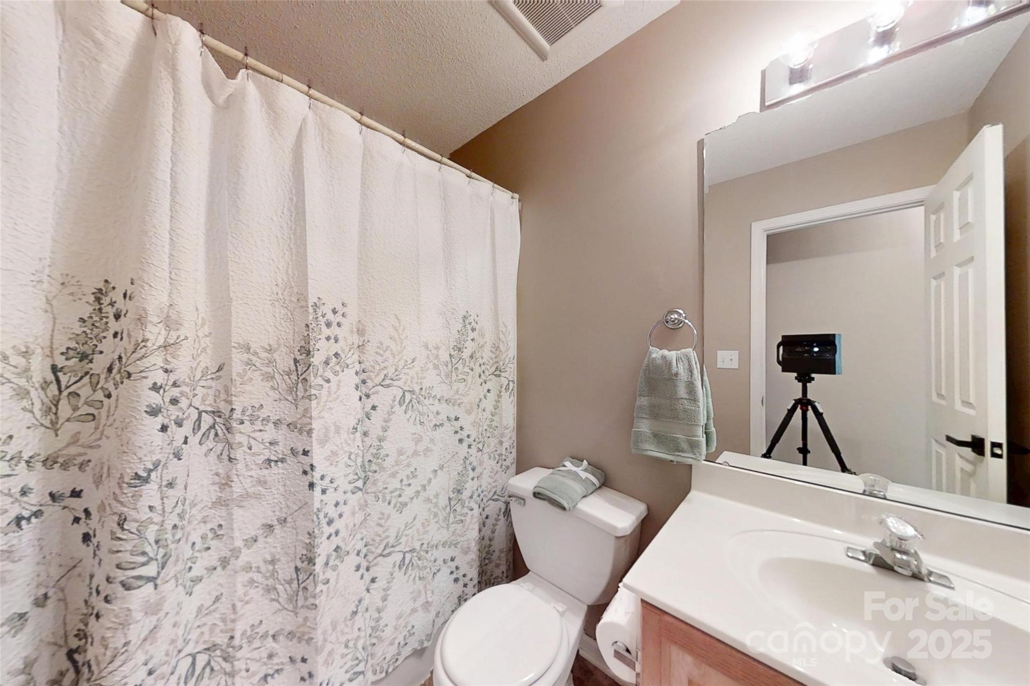 129 Easy Street Property Photo 27