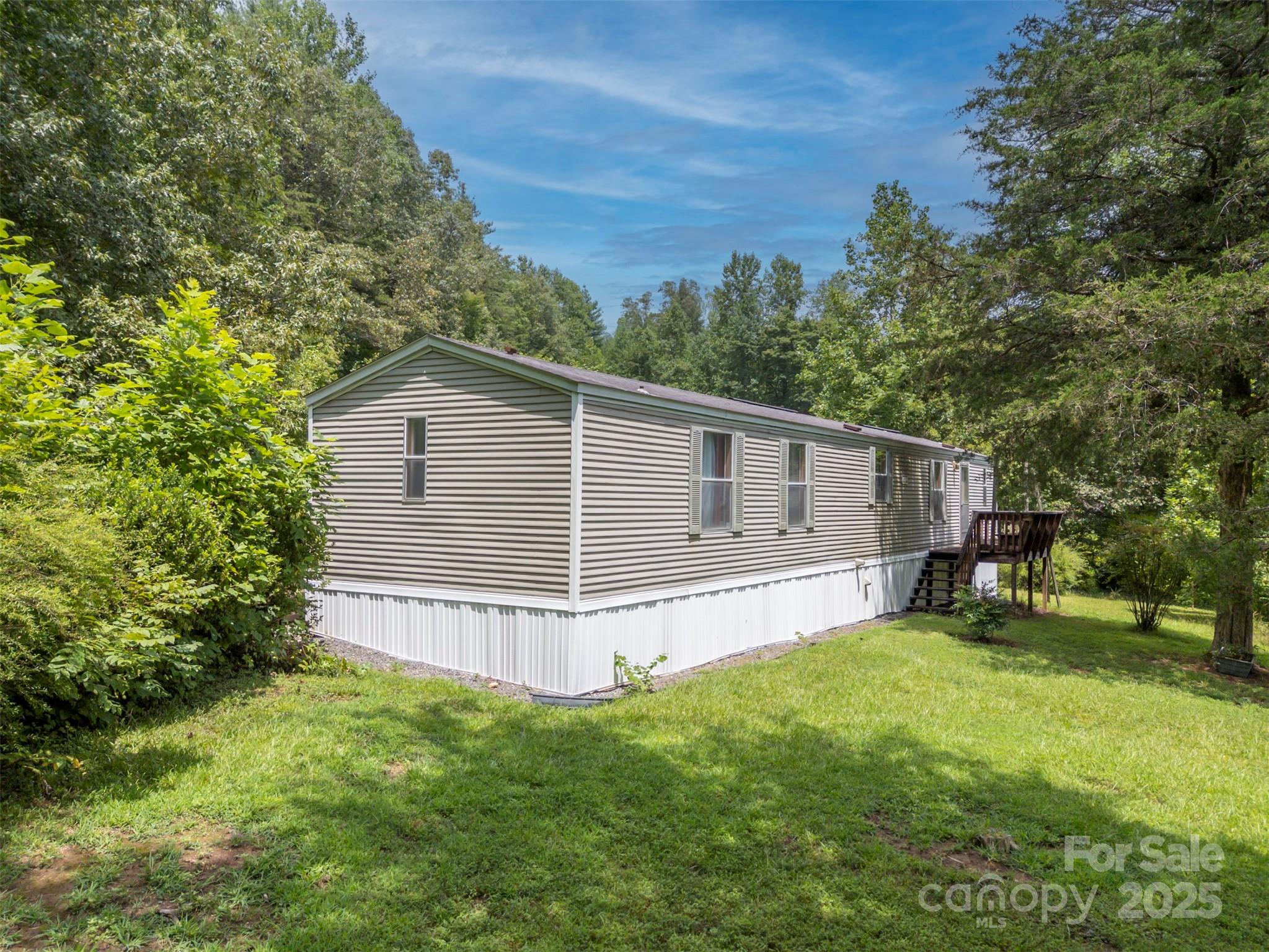 423 Womack Road Property Photo 1