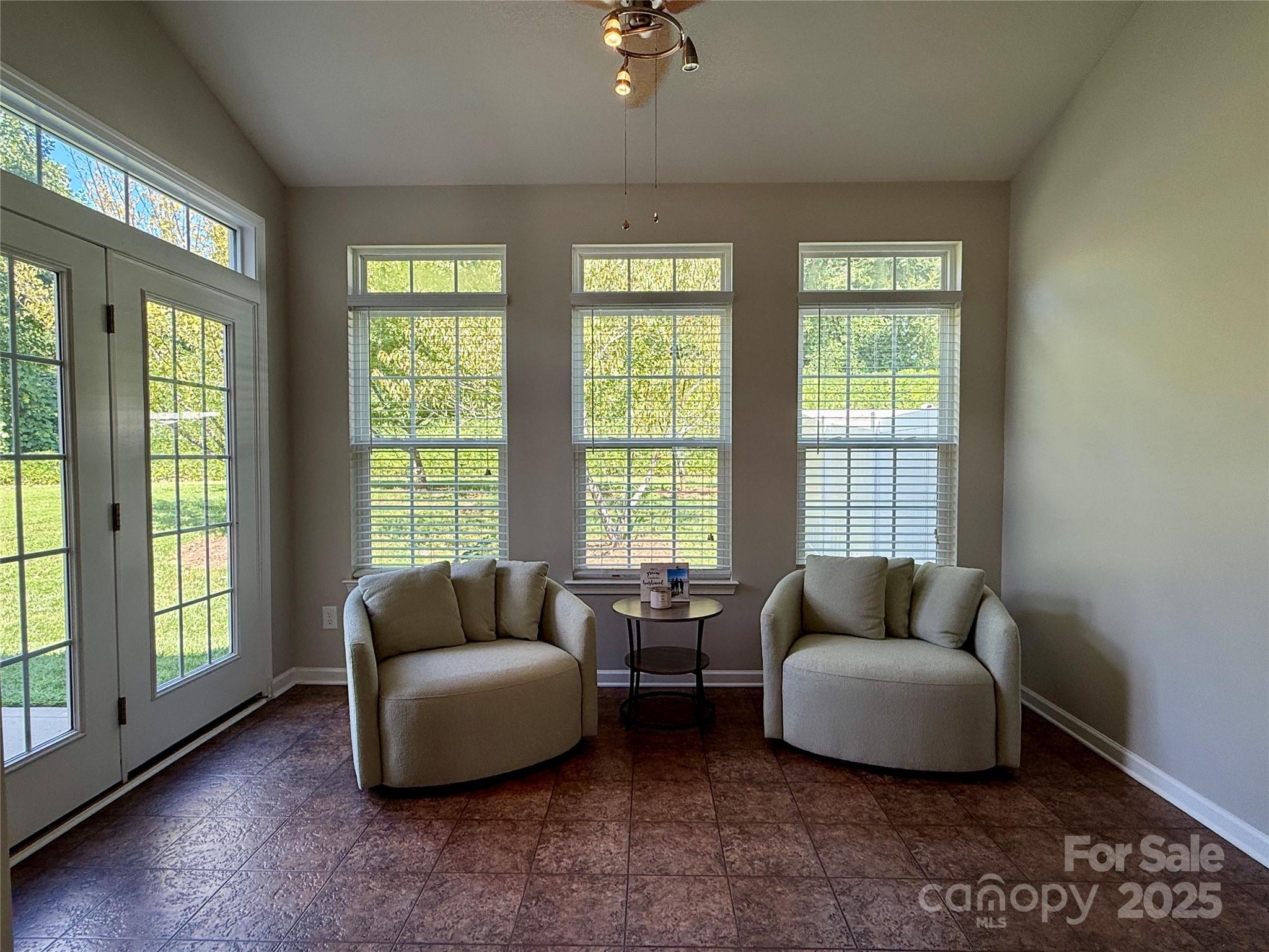 450 Battery Circle Property Photo 10