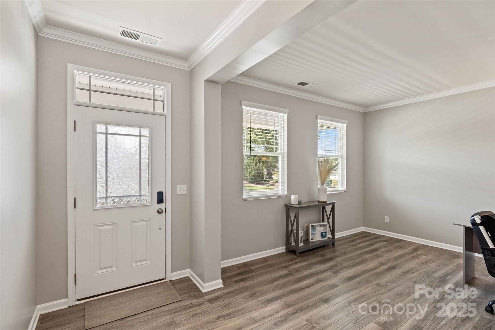 1663 Rutledge Hills Drive Property Photo 4