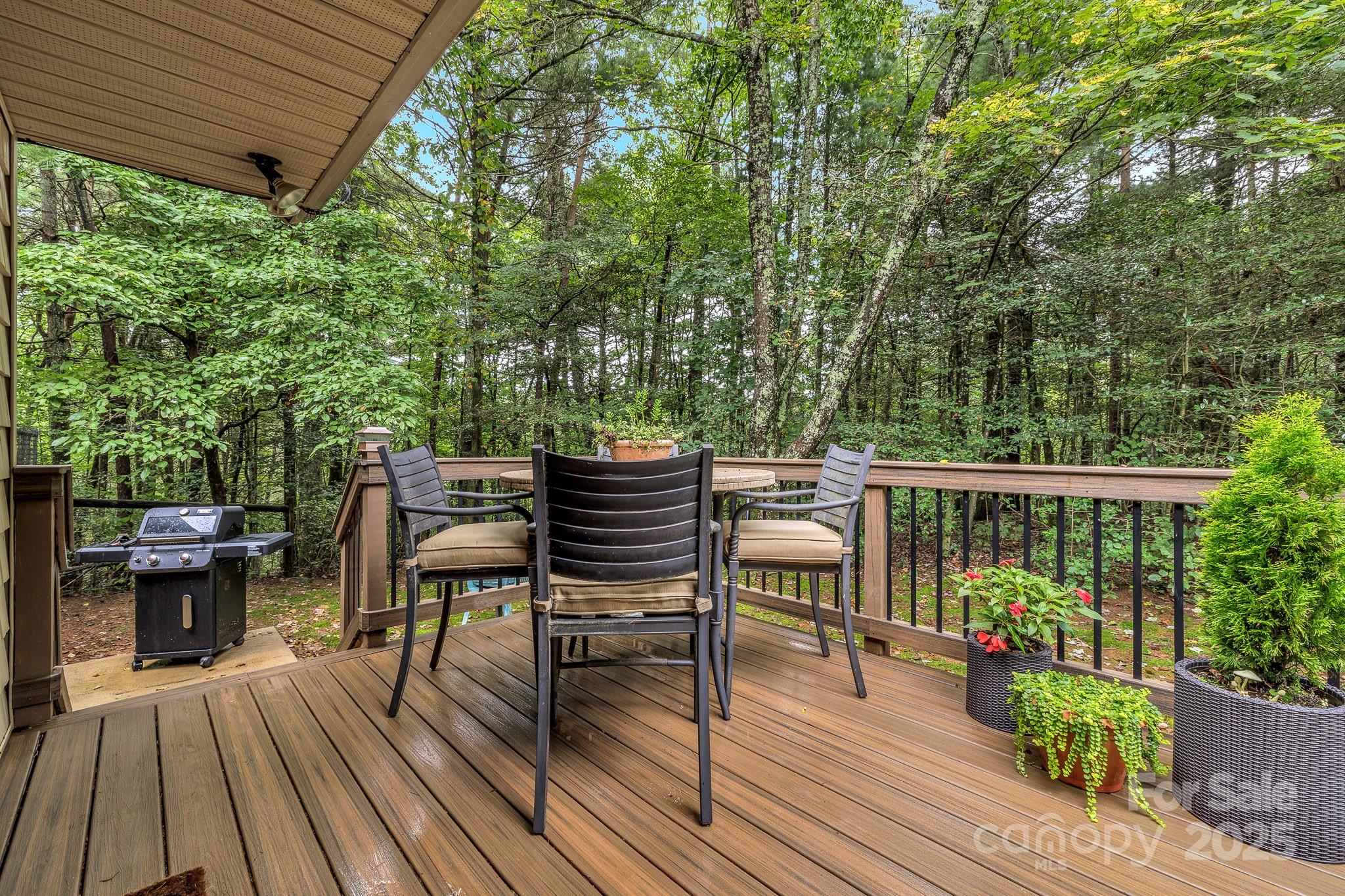 129 Nolte Way Property Photo 9