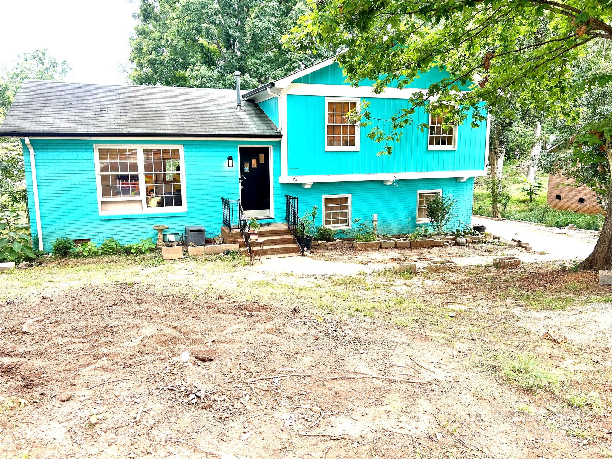 6708 Lynmont Drive Property Photo 1