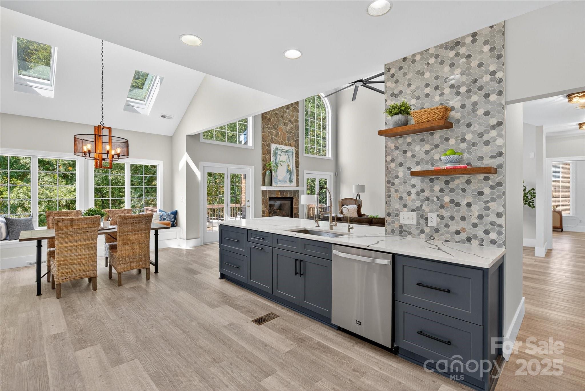 3009 Groves Edge Lane Property Photo 12