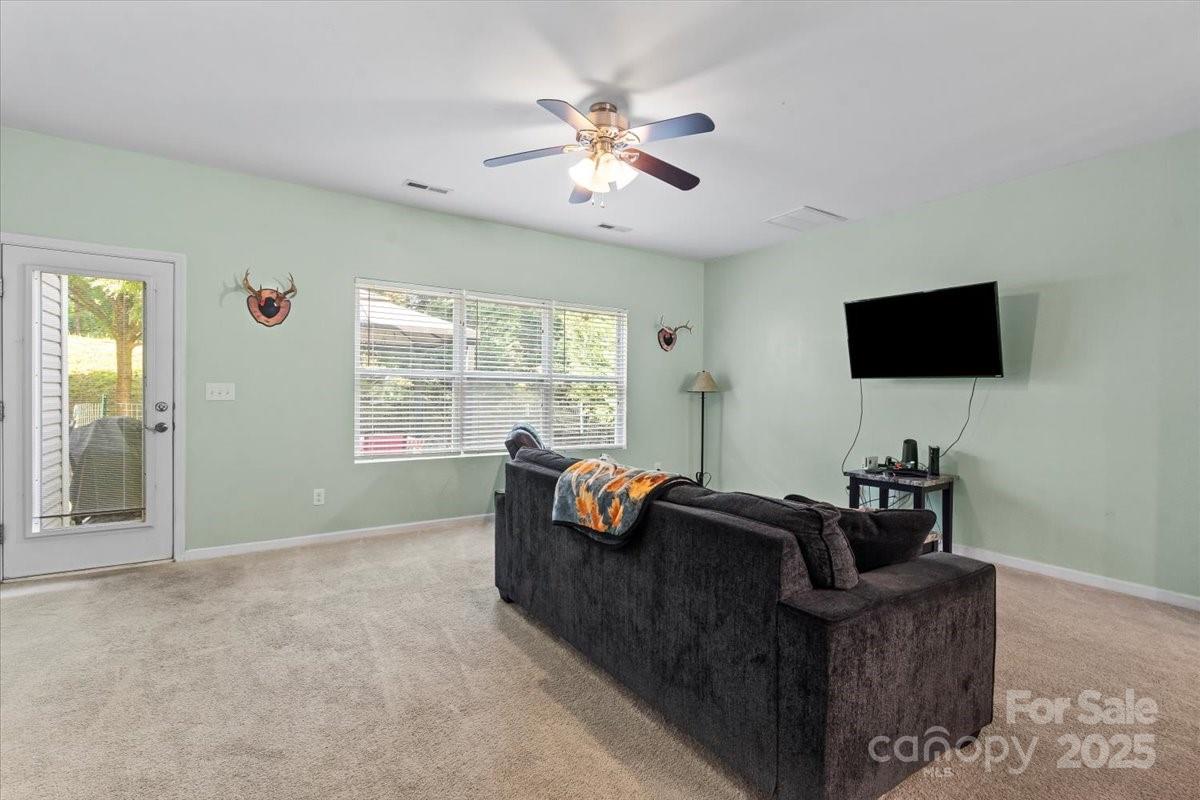 1280 Century Drive Property Photo 10