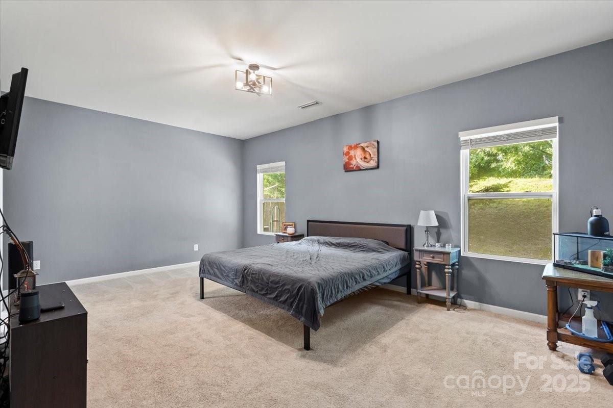 1280 Century Drive Property Photo 12