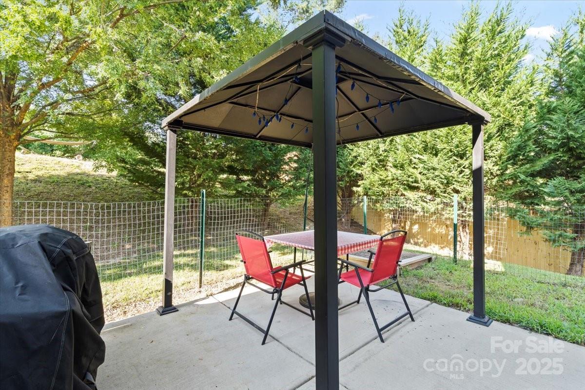 1280 Century Drive Property Photo 29