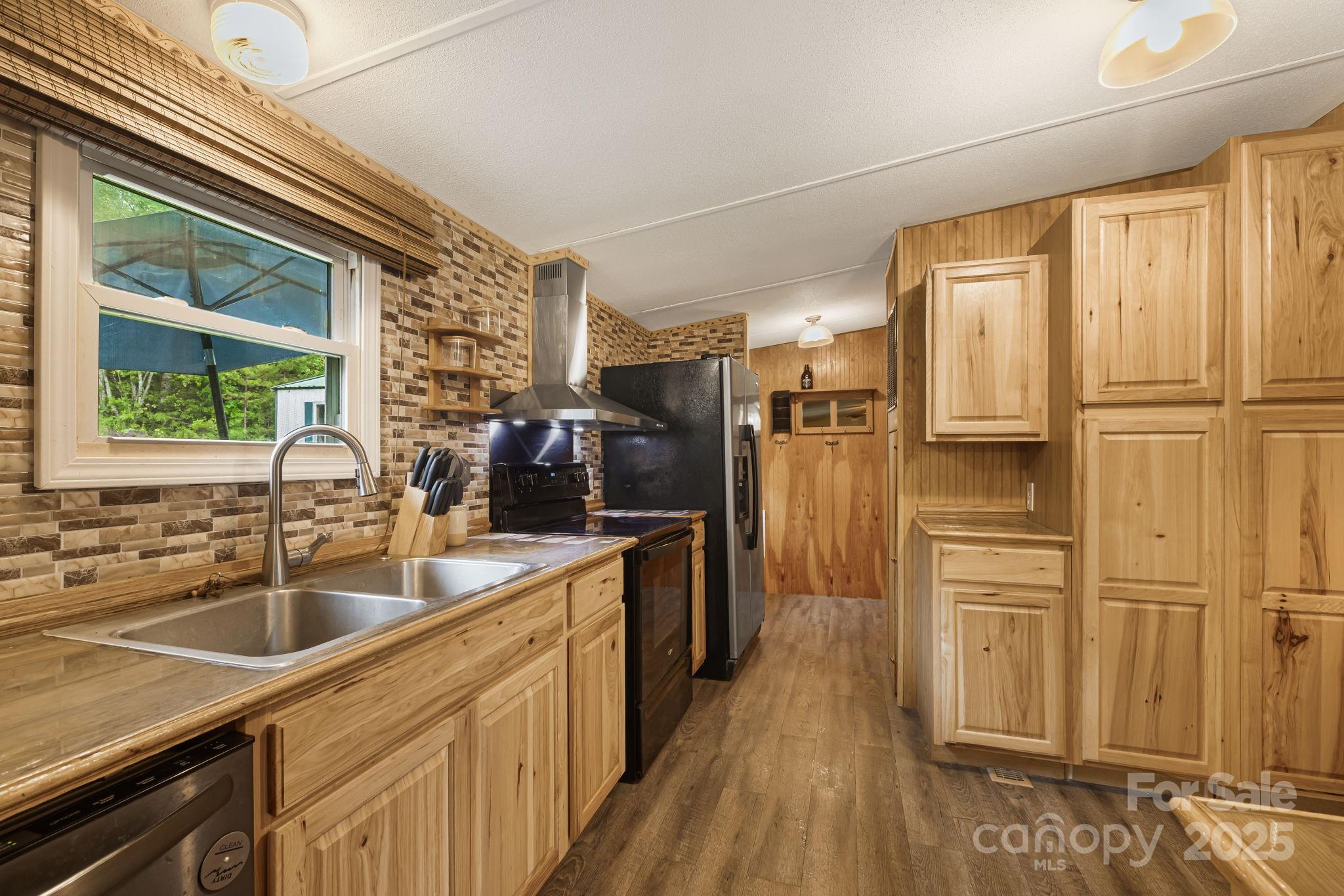 2490 Painters Gap Road Property Photo 10