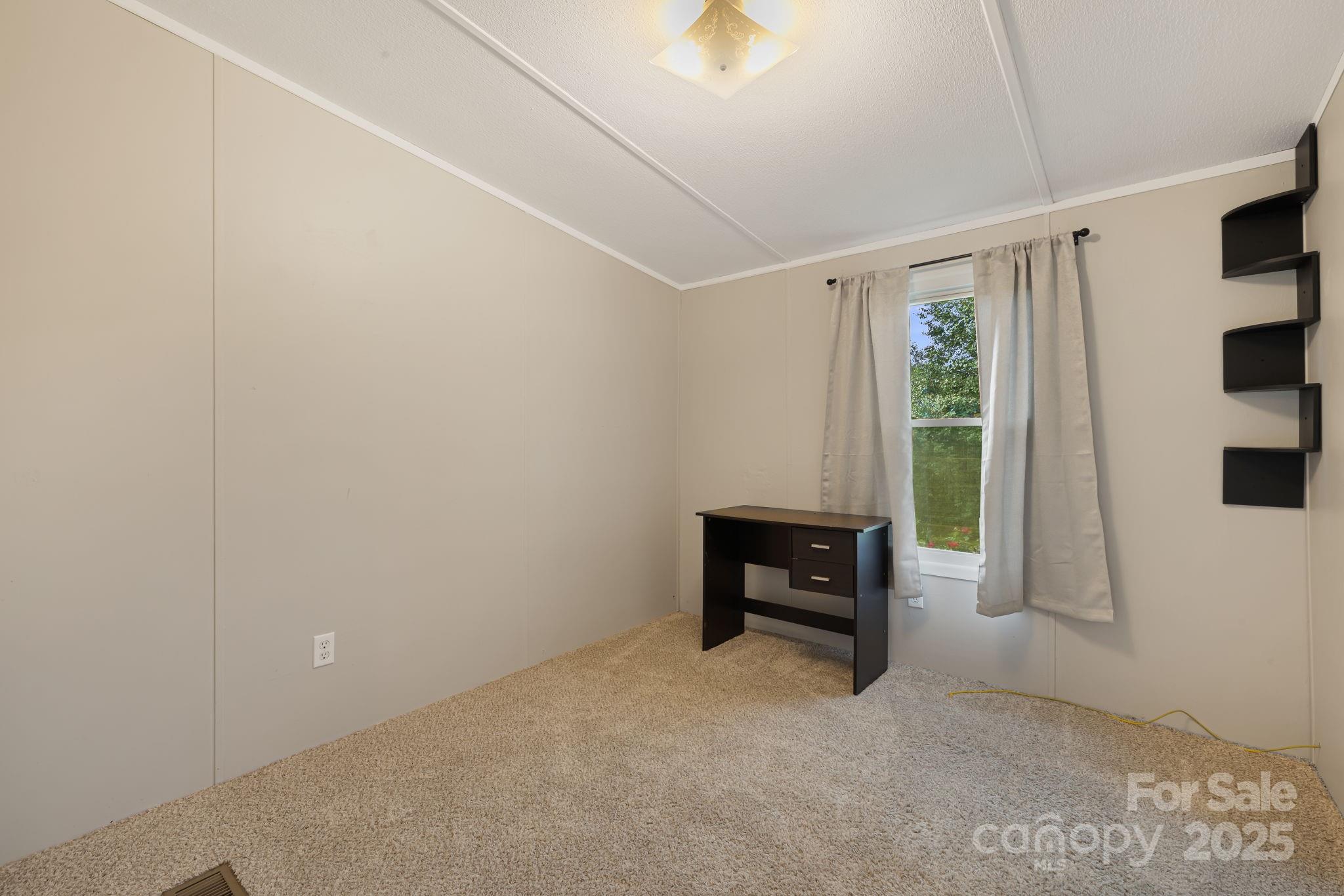 2490 Painters Gap Road Property Photo 19
