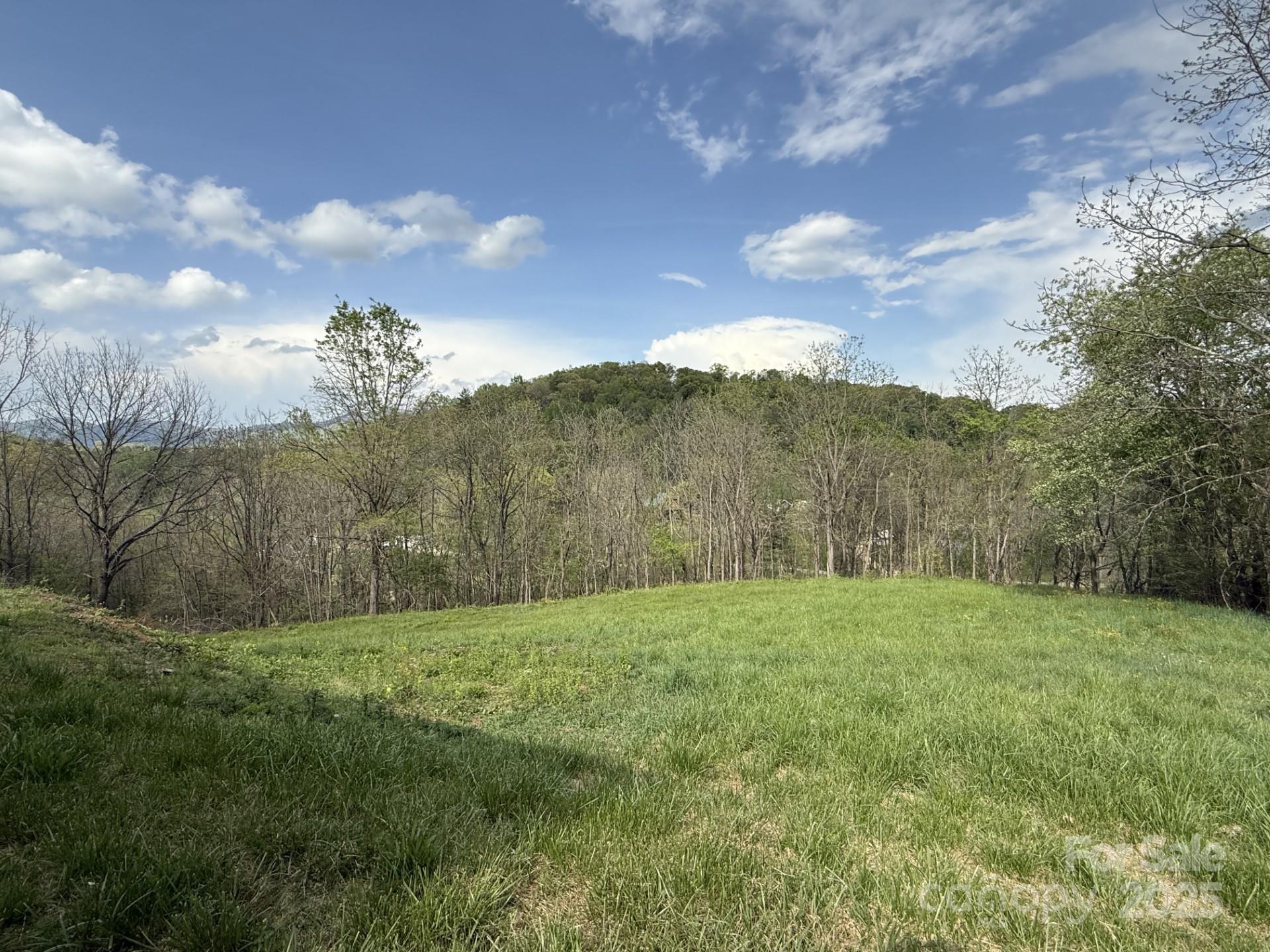 284 Northridge Drive Property Photo 2
