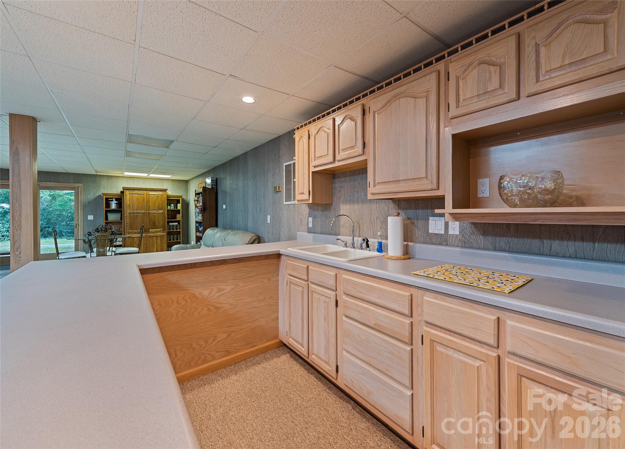 400 Sunset Heights Property Photo 38