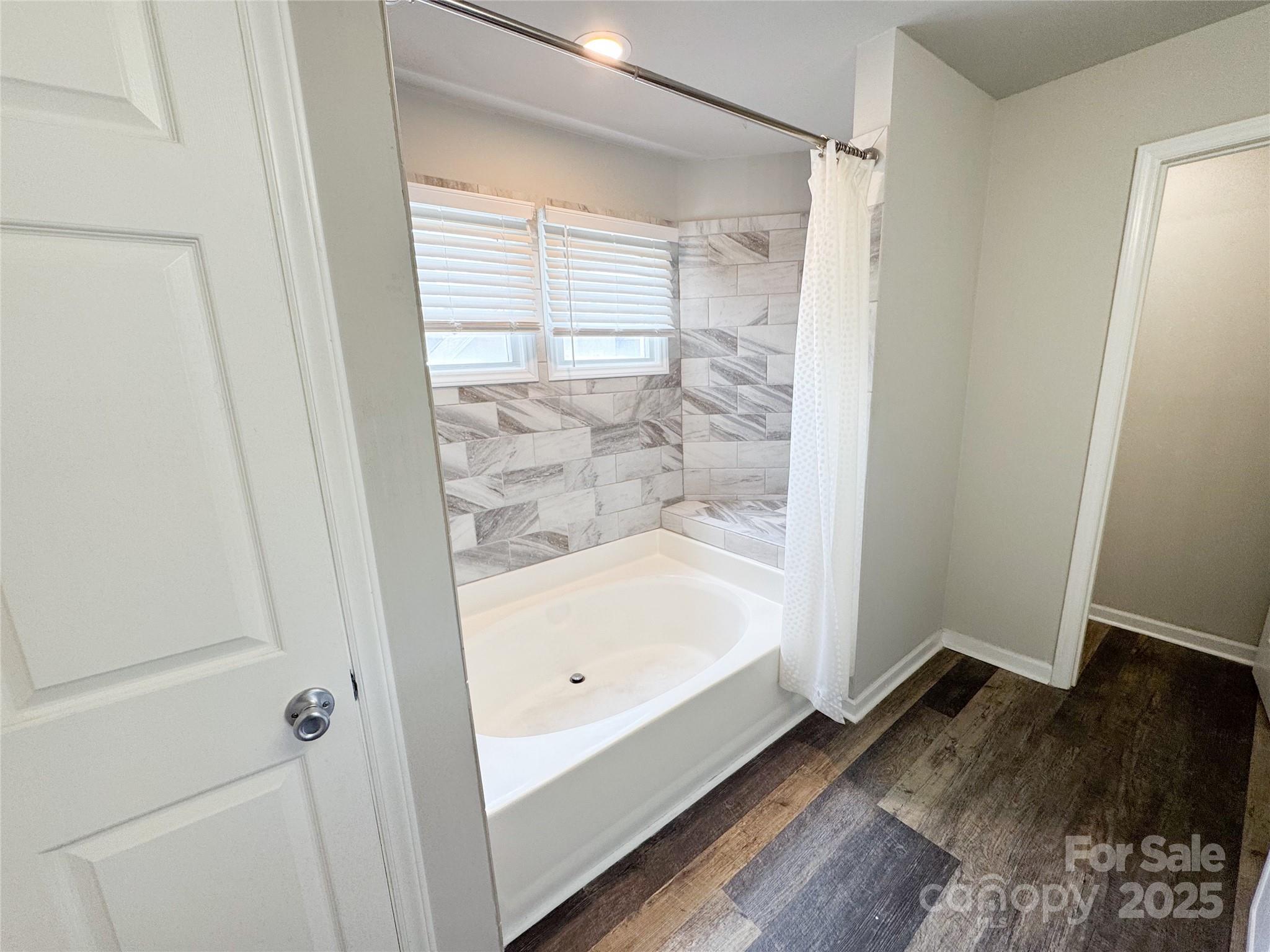 9211 Ravenwing Drive 9211 Property Photo 8