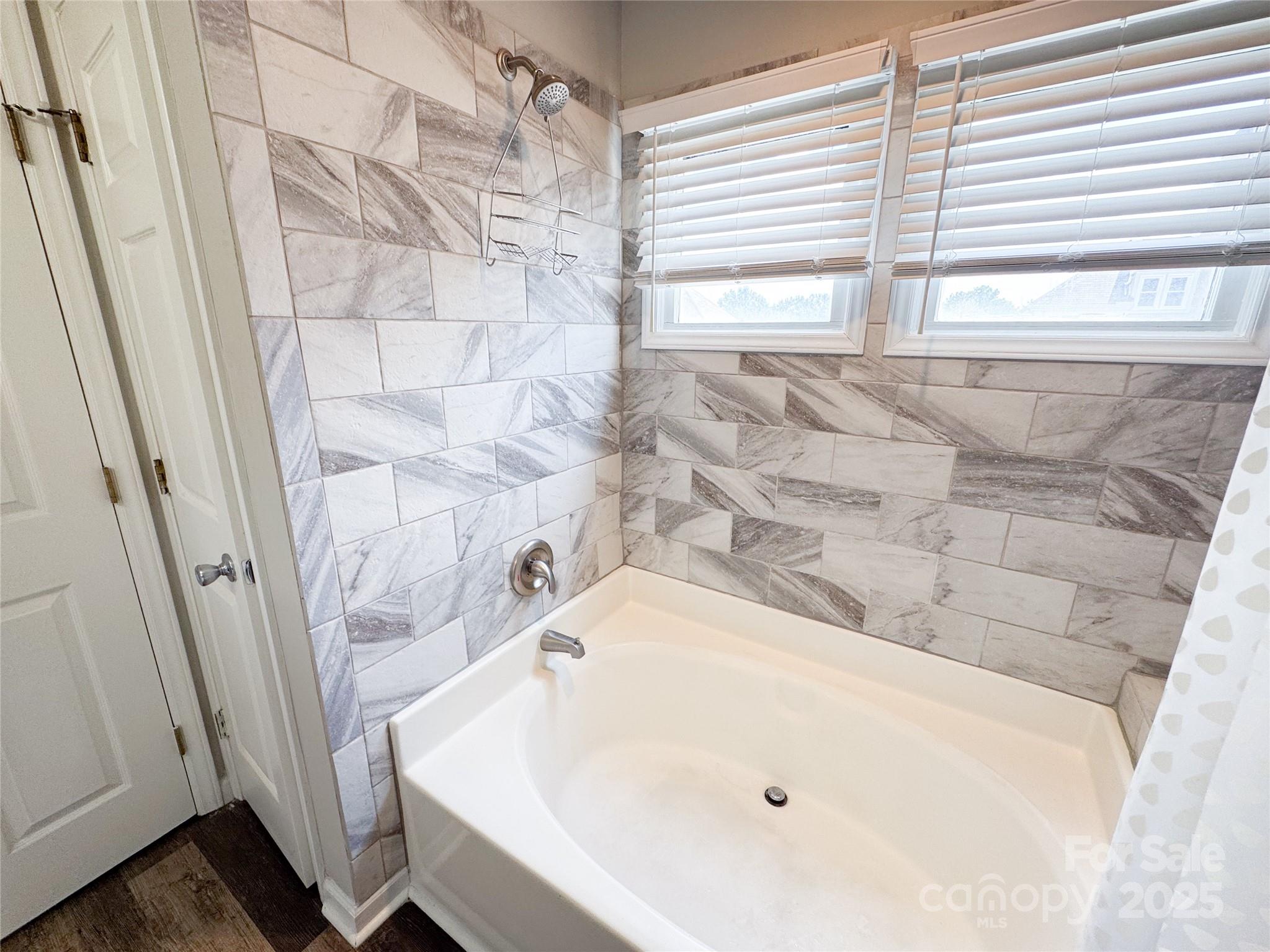 9211 Ravenwing Drive 9211 Property Photo 9