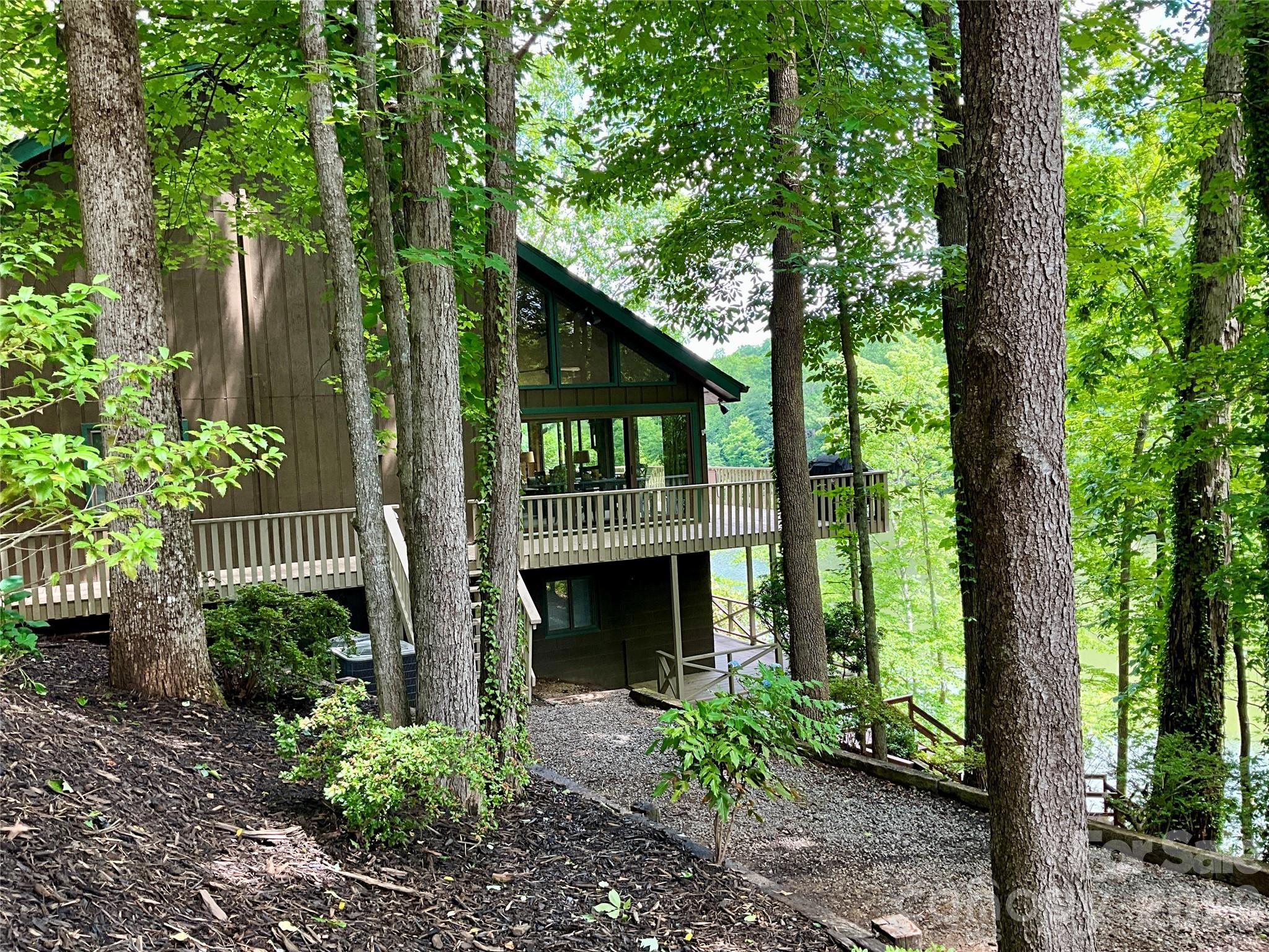 222 West Lake Drive Property Photo 19