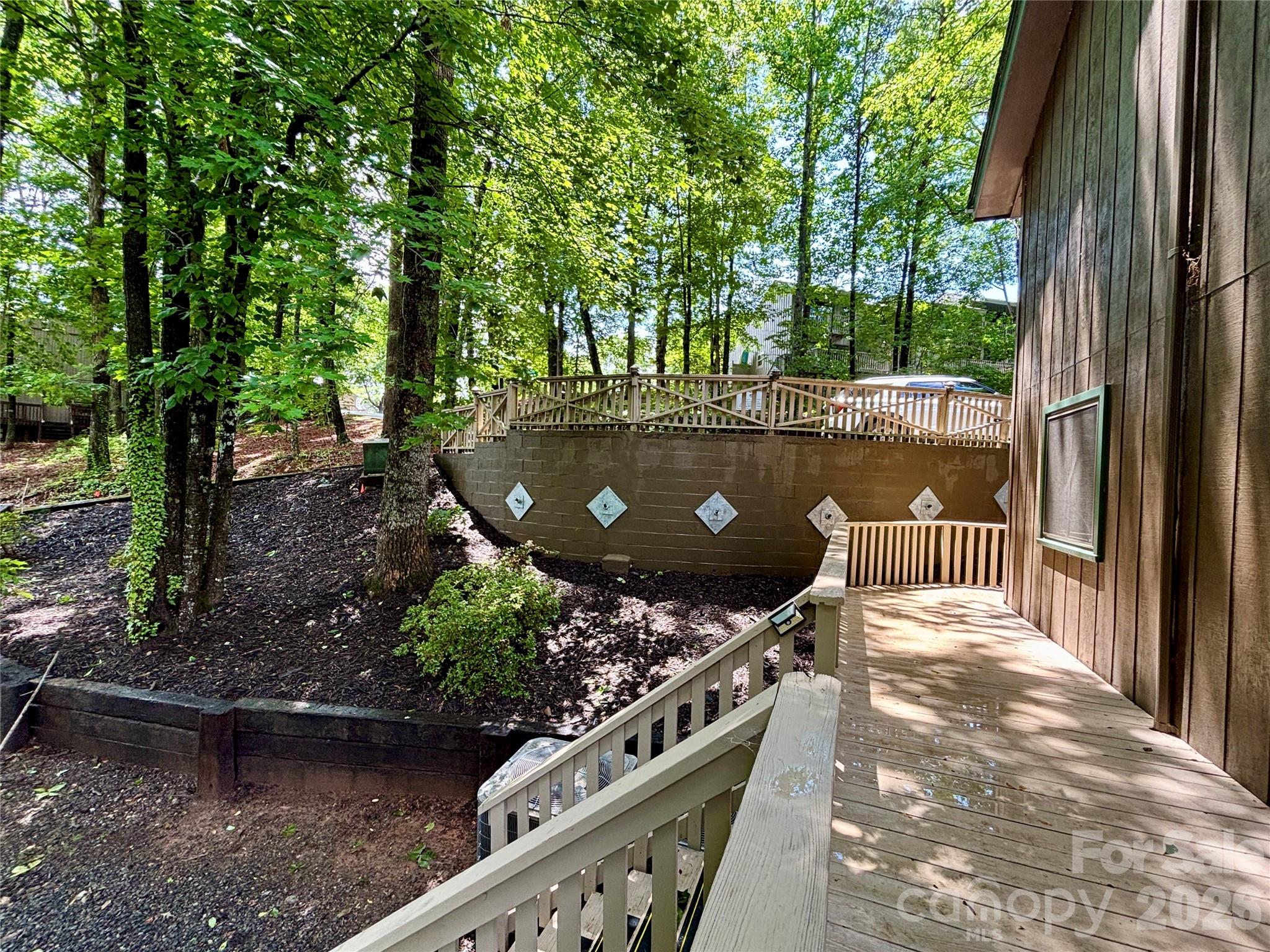 222 West Lake Drive Property Photo 22
