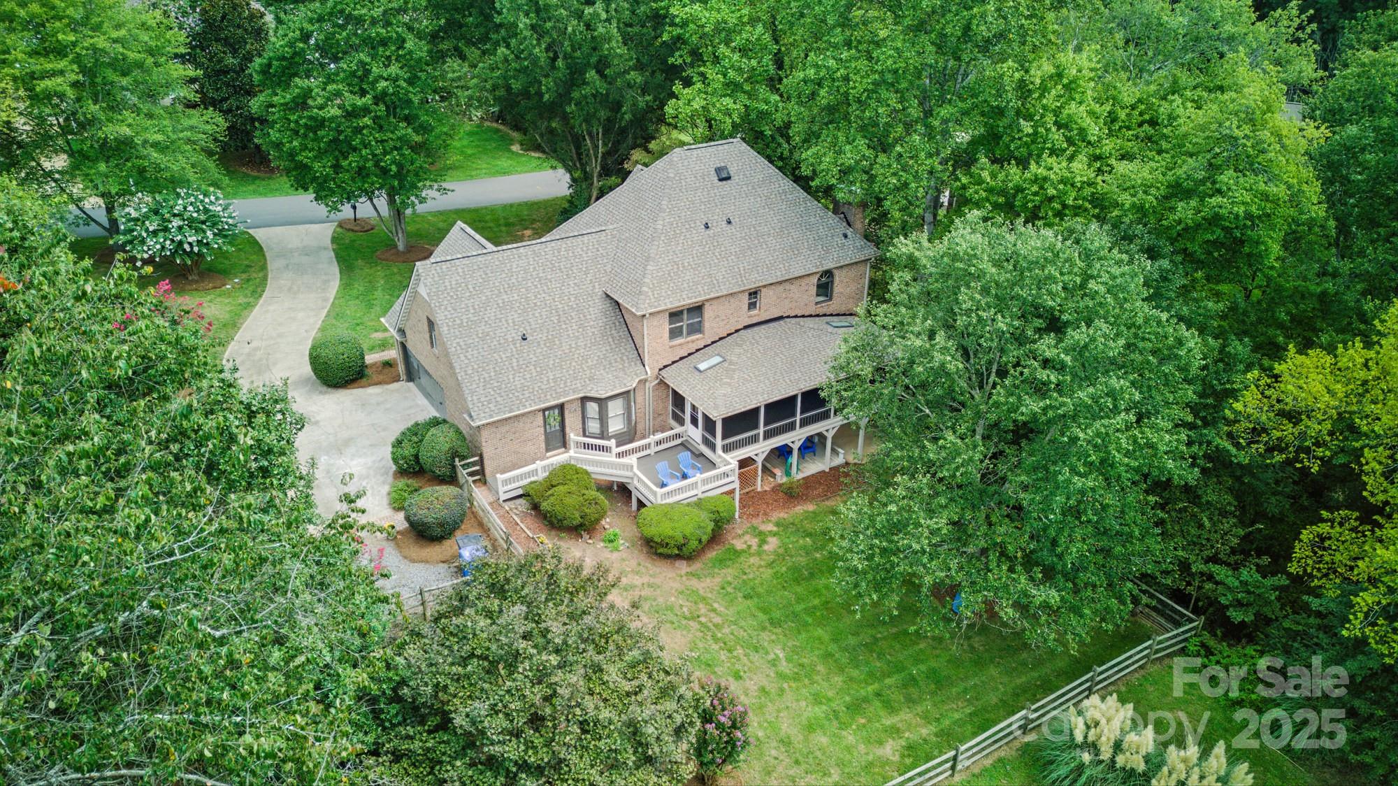 147 Old Squaw Road Property Photo 5