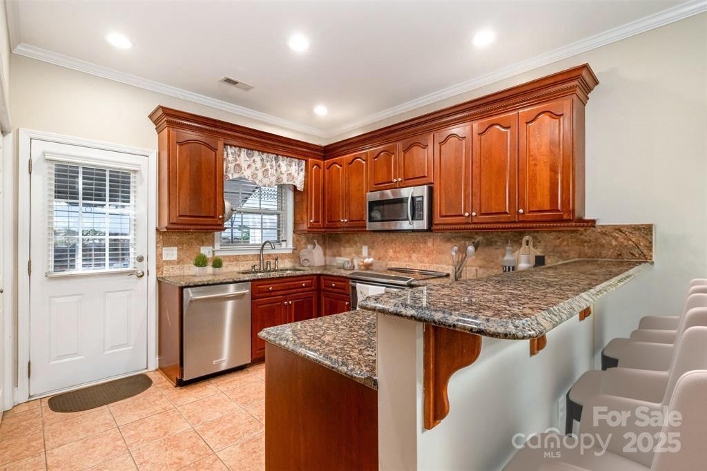 117 Quality Drive Property Photo 8