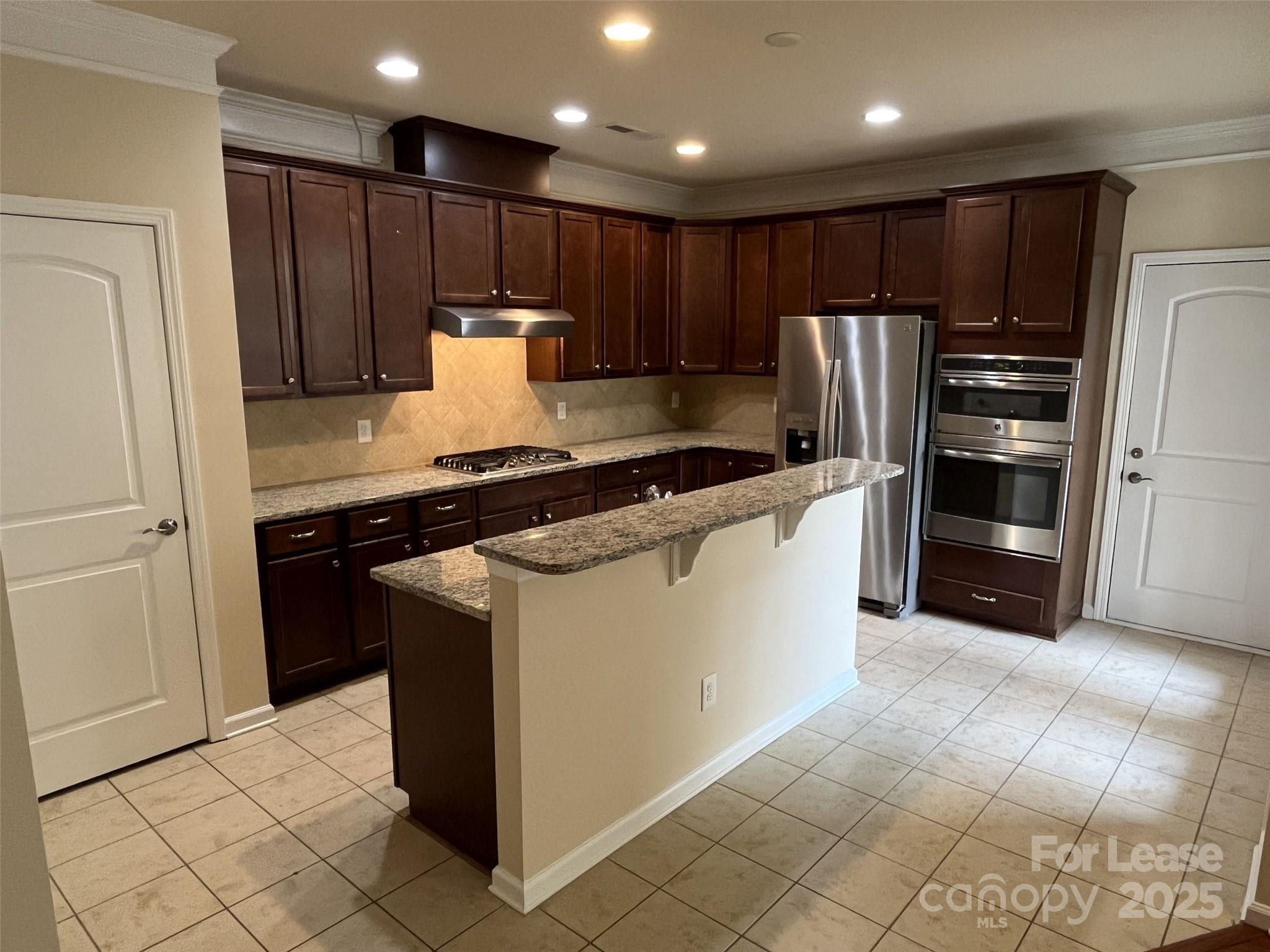 2207 Eversham Drive Property Photo 8