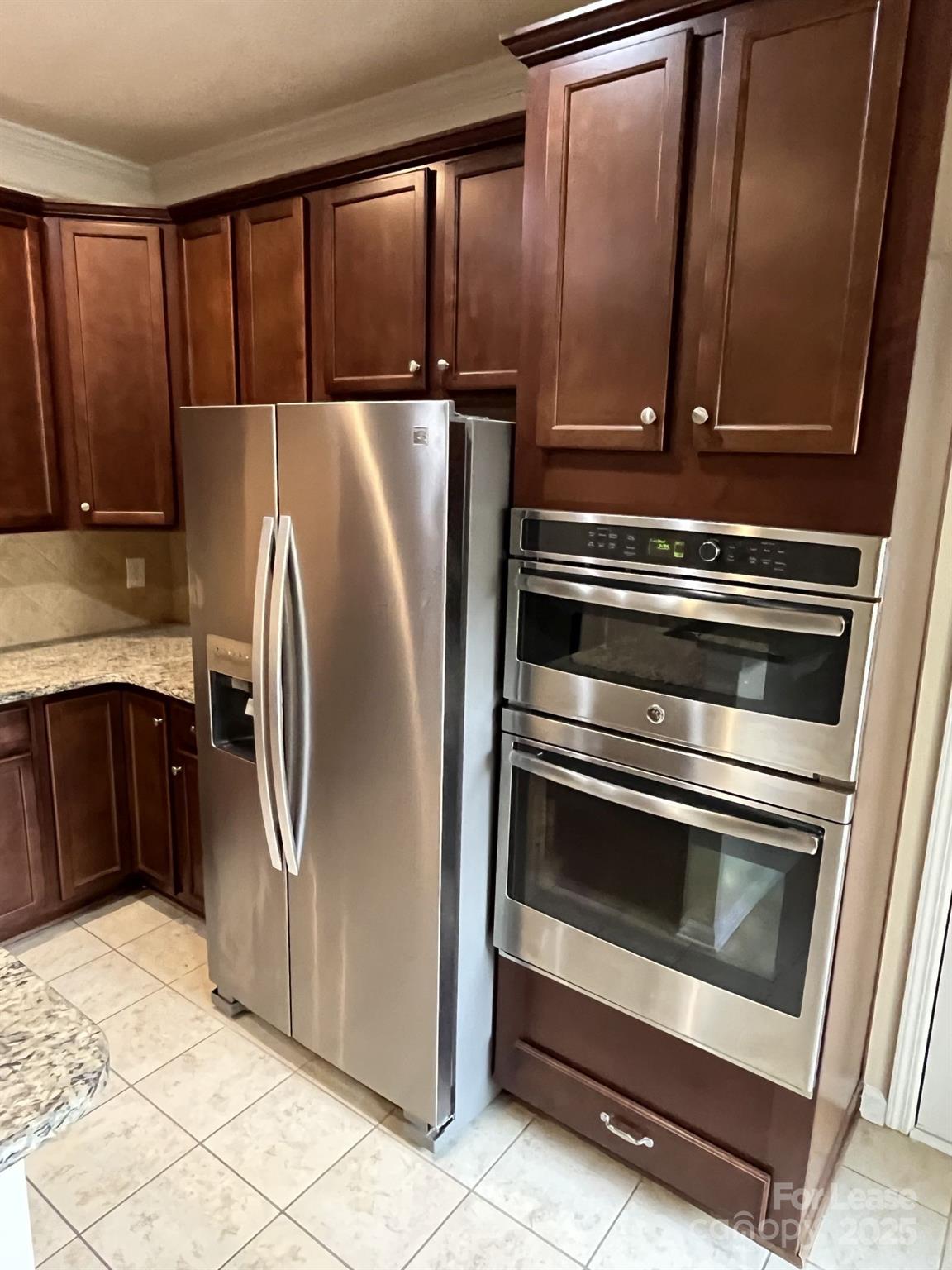 2207 Eversham Drive Property Photo 10