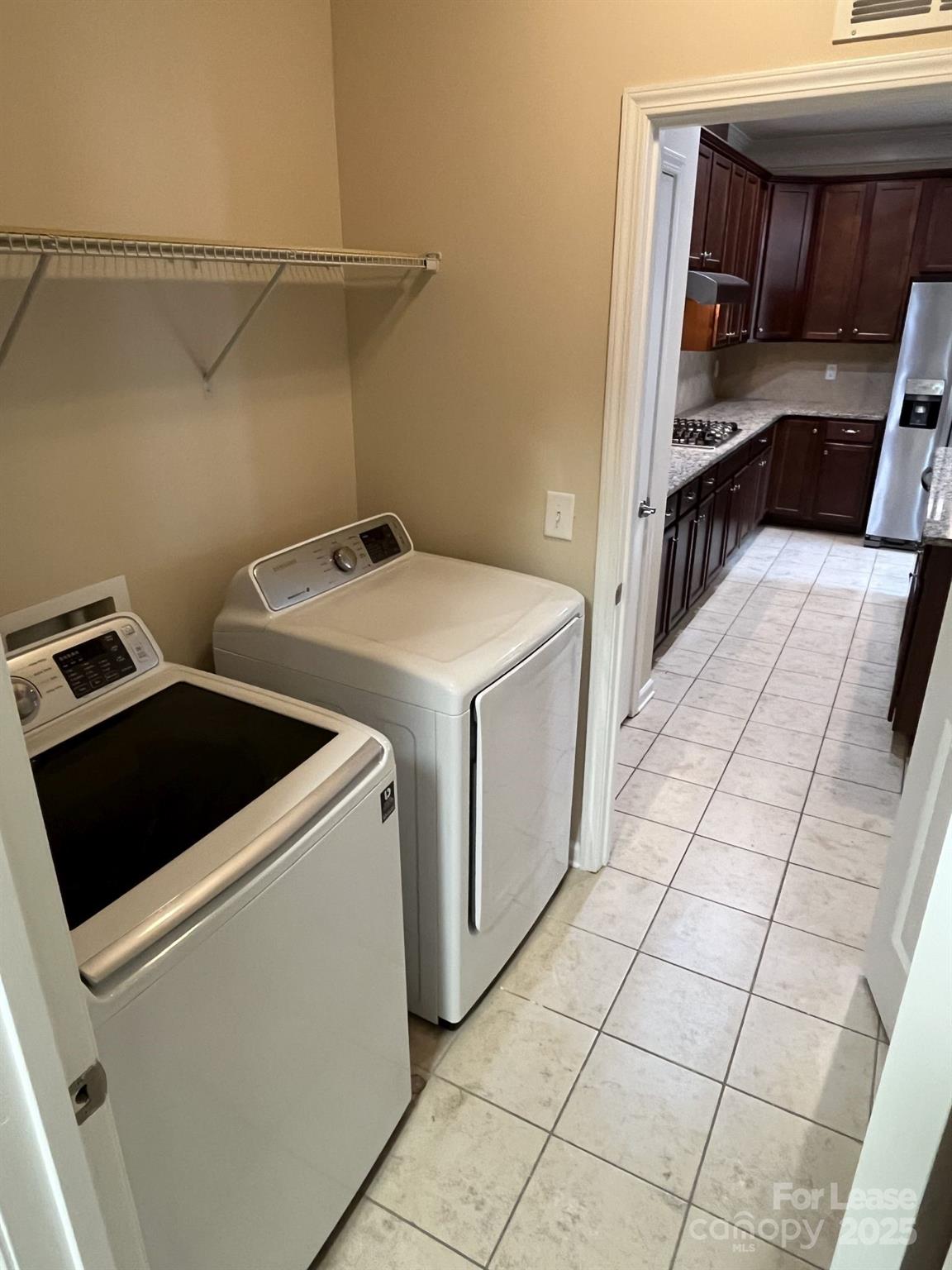 2207 Eversham Drive Property Photo 12