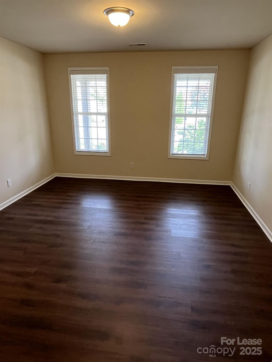 2207 Eversham Drive Property Photo 13