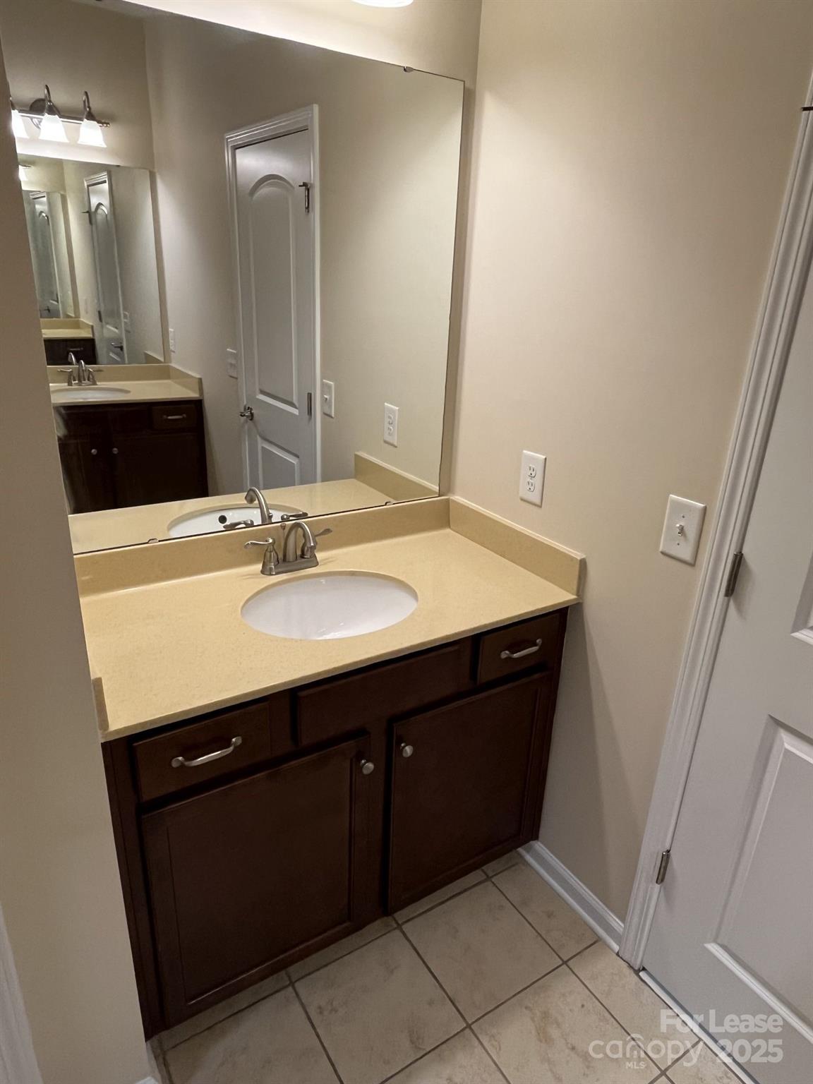 2207 Eversham Drive Property Photo 15