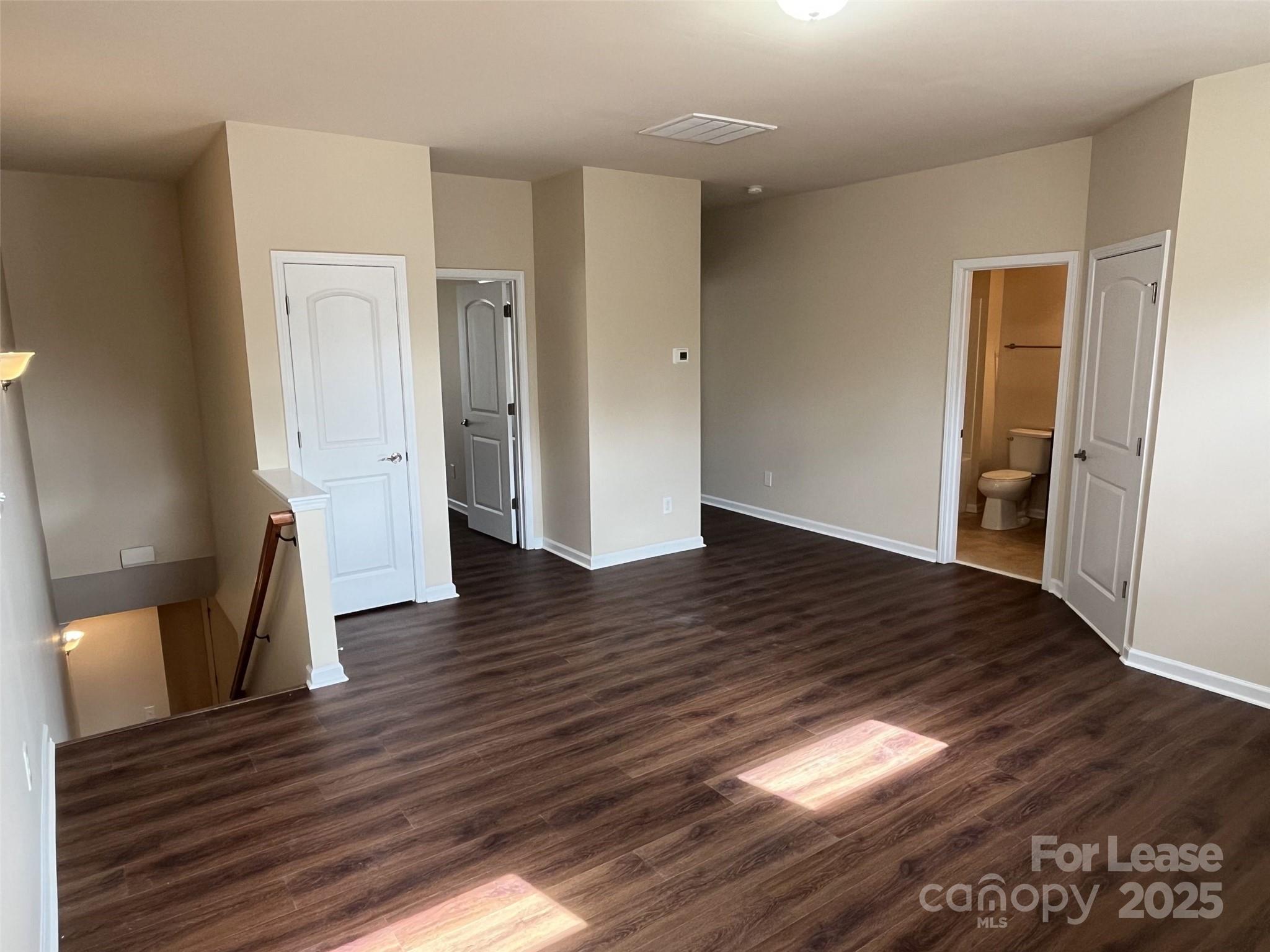 2207 Eversham Drive Property Photo 20