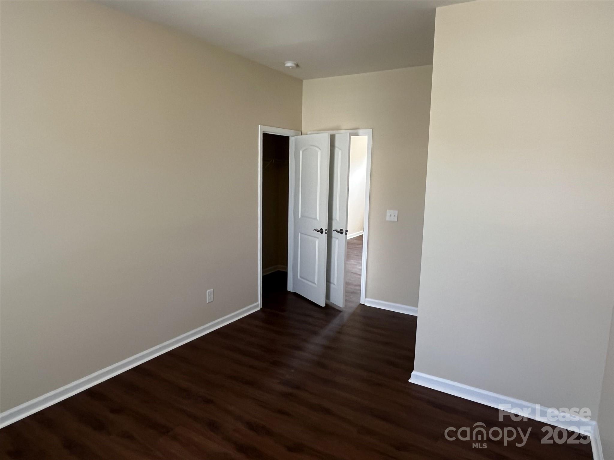 2207 Eversham Drive Property Photo 23