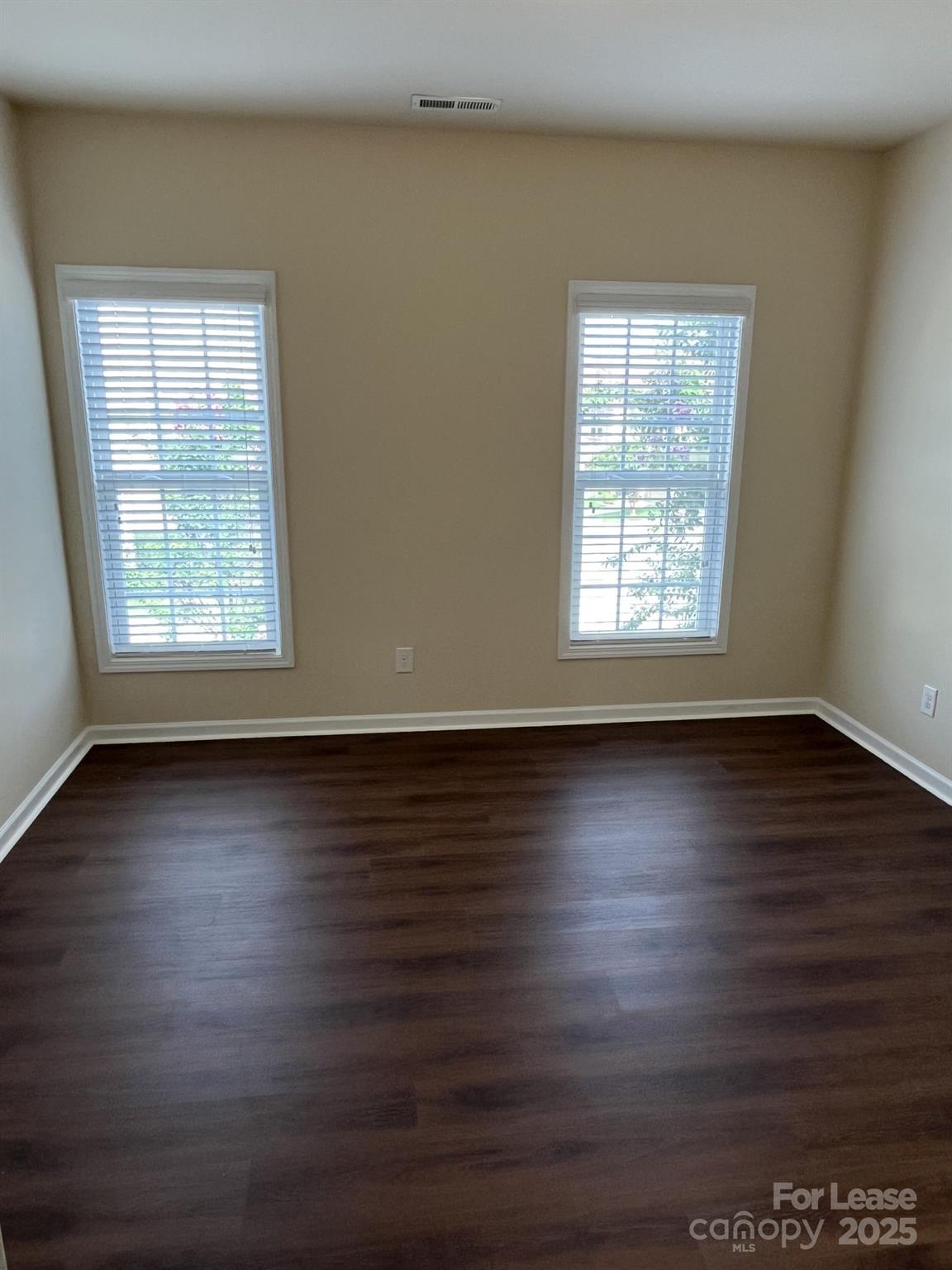 2207 Eversham Drive Property Photo 24