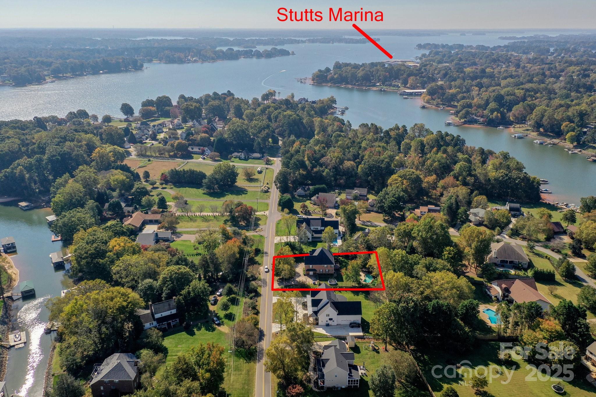 406 Canvasback Road Property Photo 3