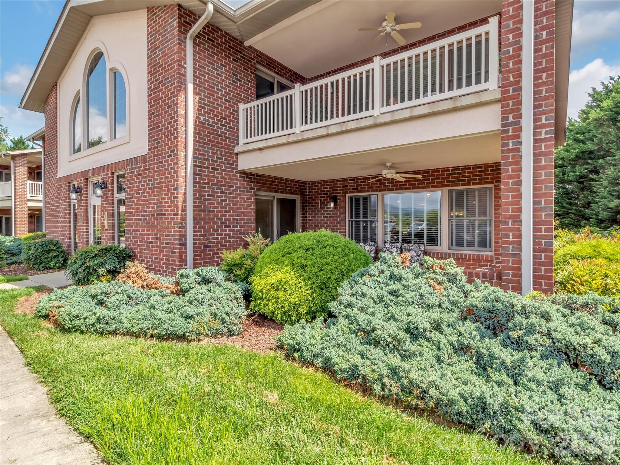 1465 S Lakeshore Drive B-2 Property Photo 2