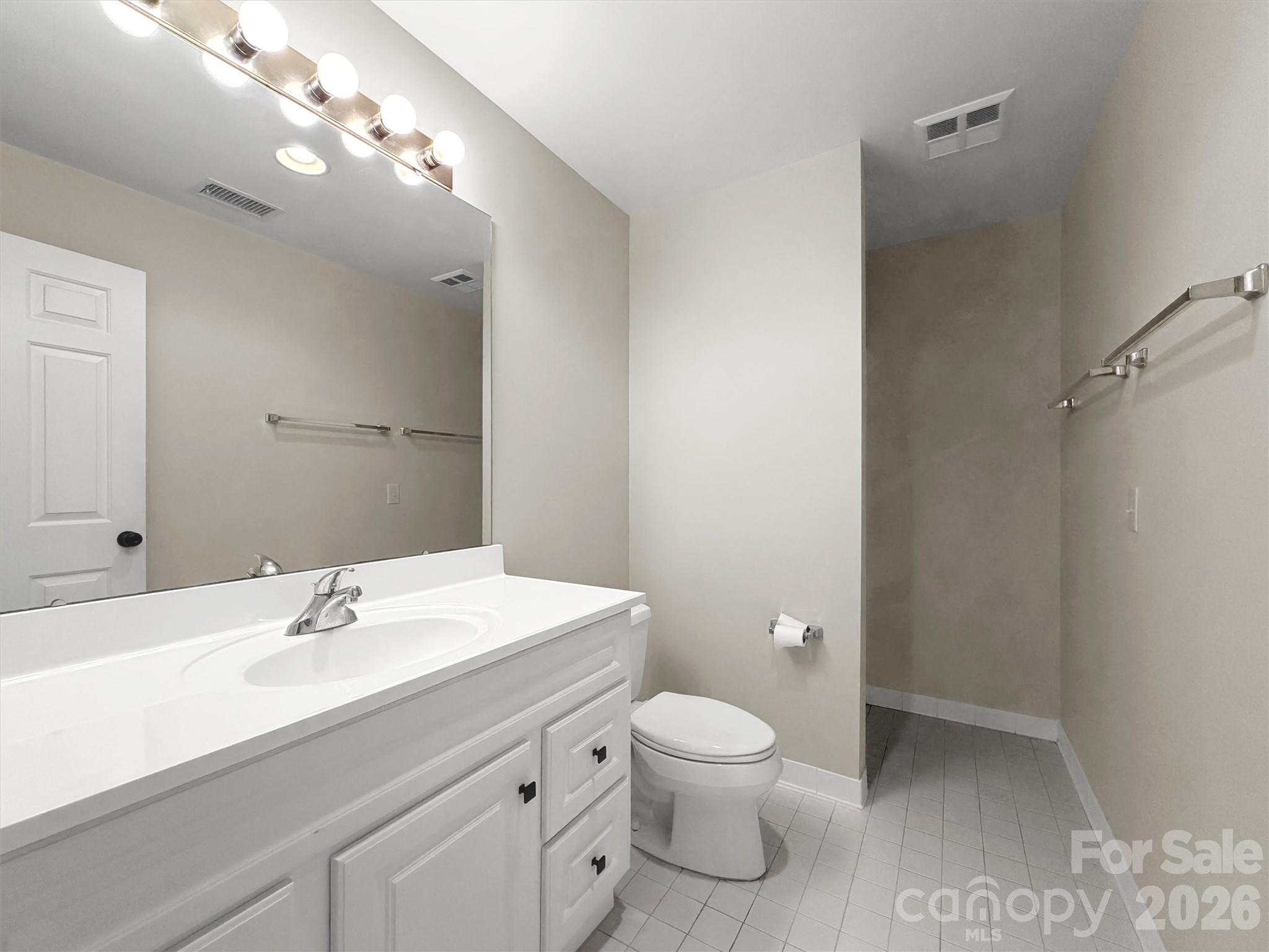1465 S Lakeshore Drive B-2 Property Photo 25