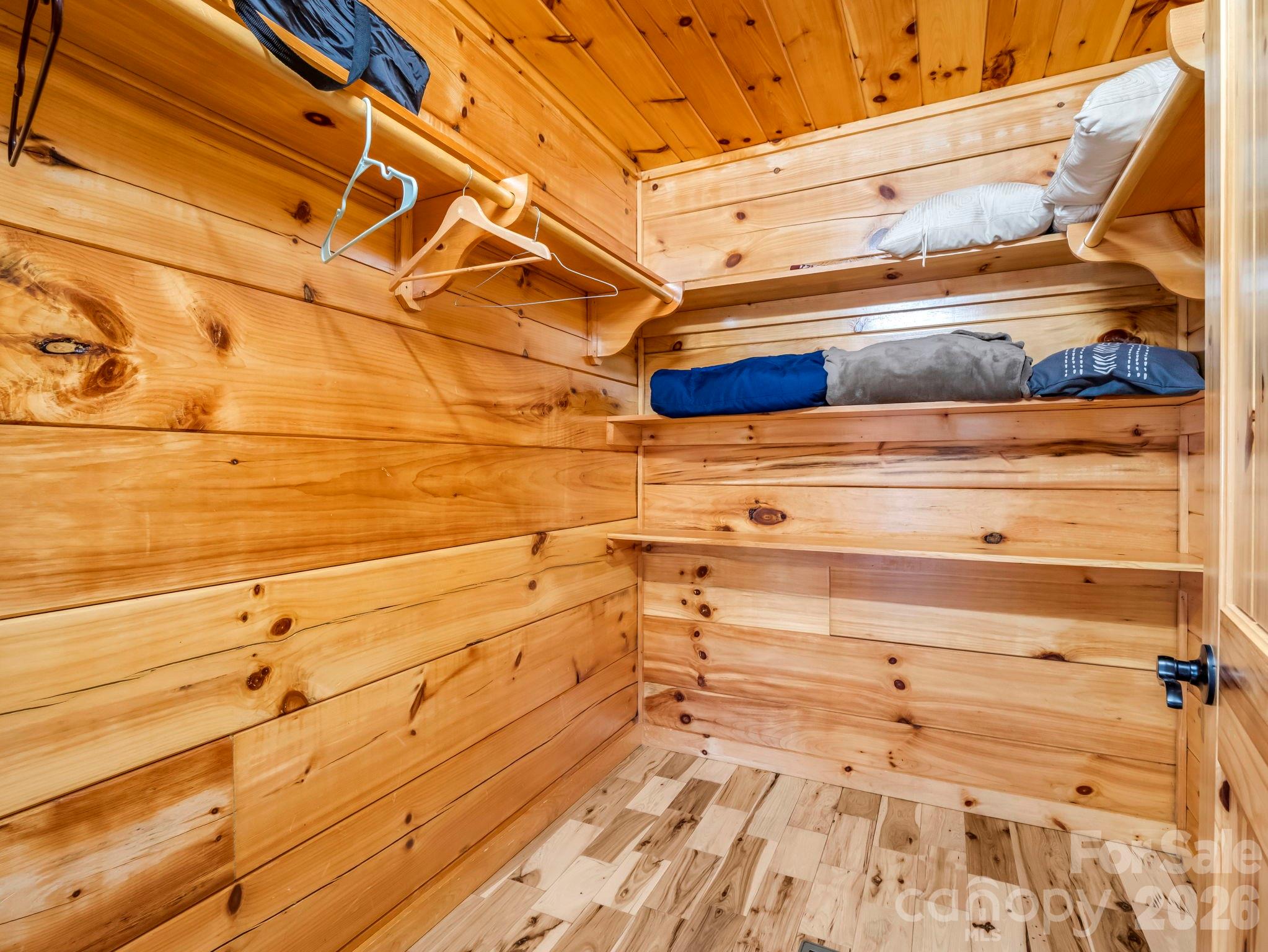 1029 Rainbow Circle Property Photo 14
