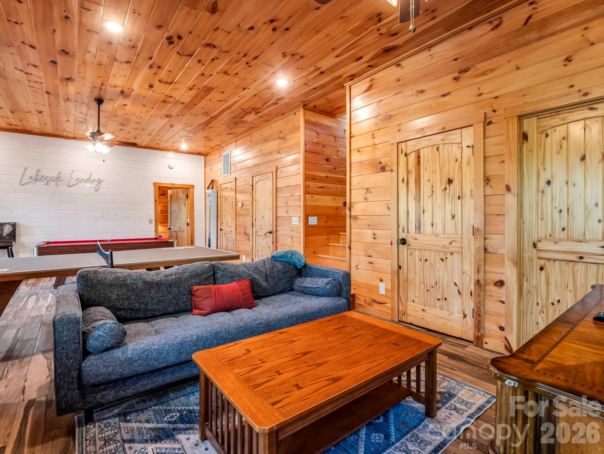 1029 Rainbow Circle Property Photo 24