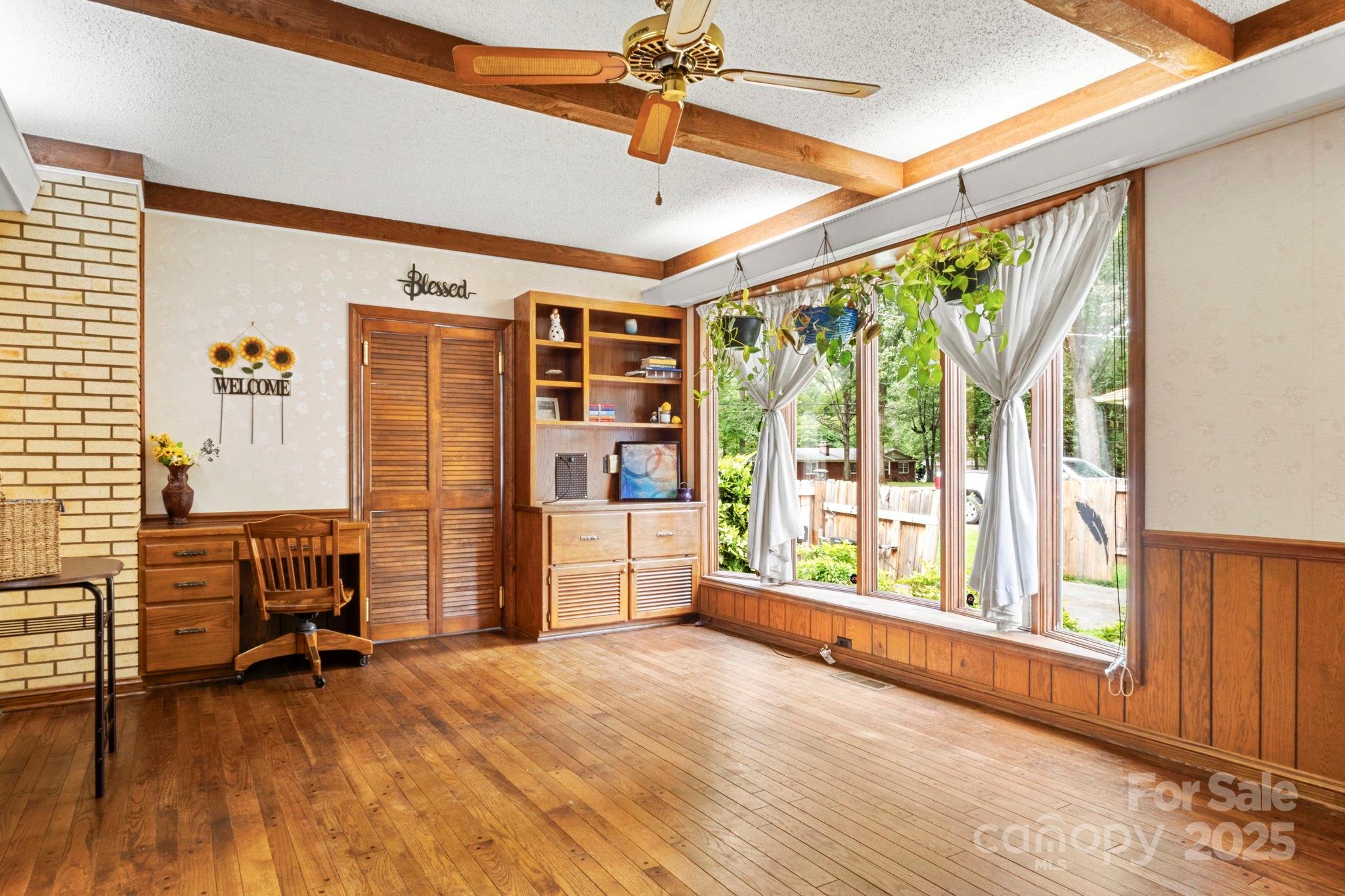 2532 Carroll Street Property Photo 19