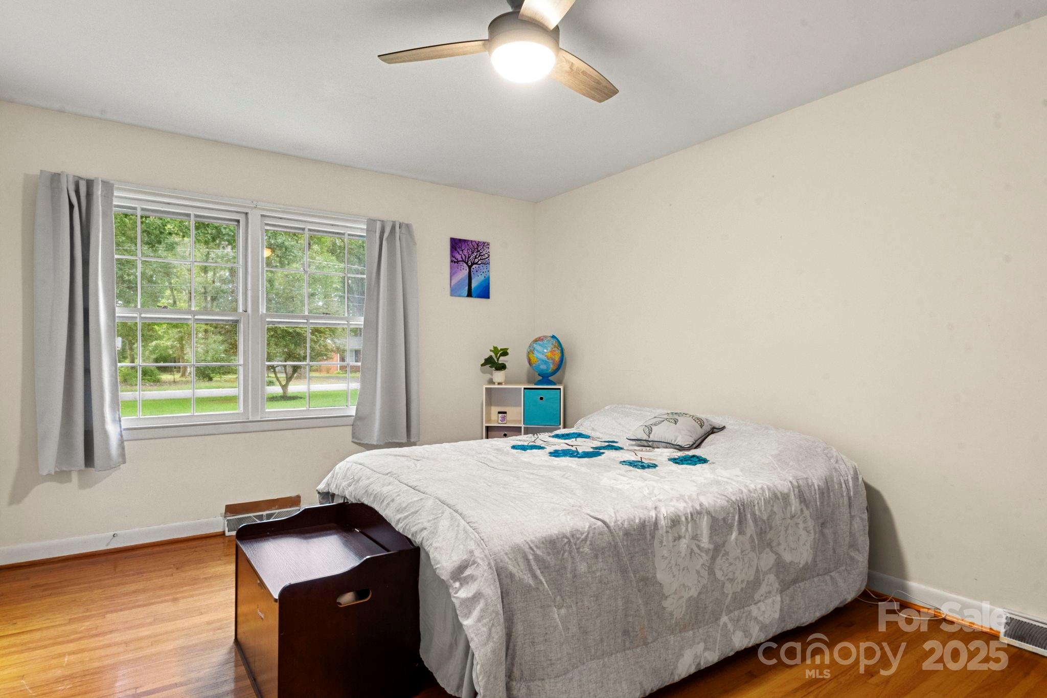 2532 Carroll Street Property Photo 28