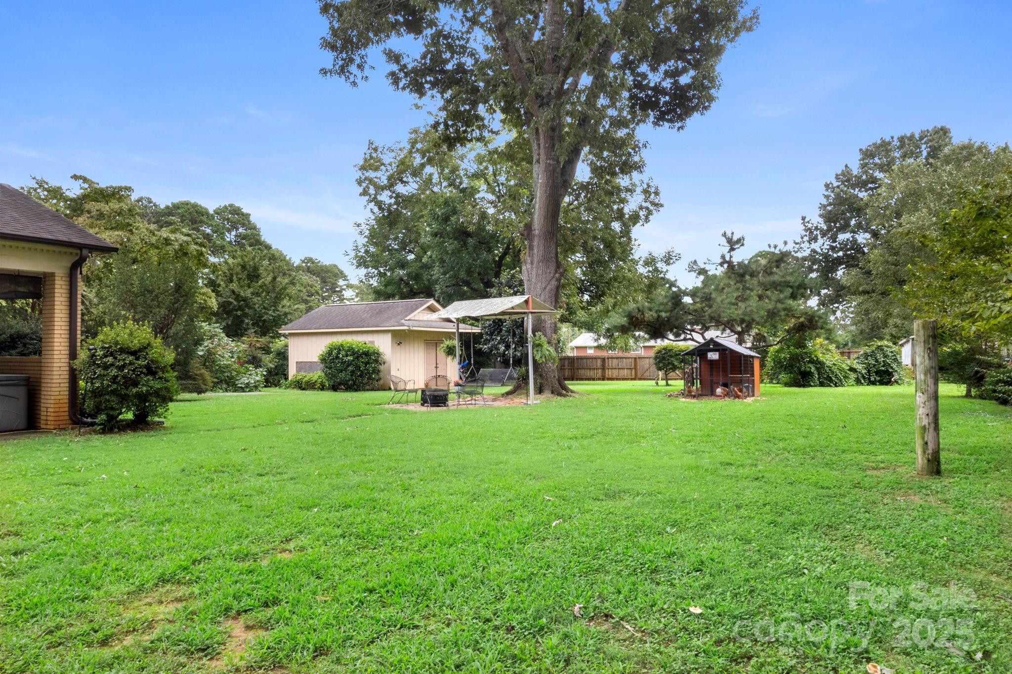 2532 Carroll Street Property Photo 30