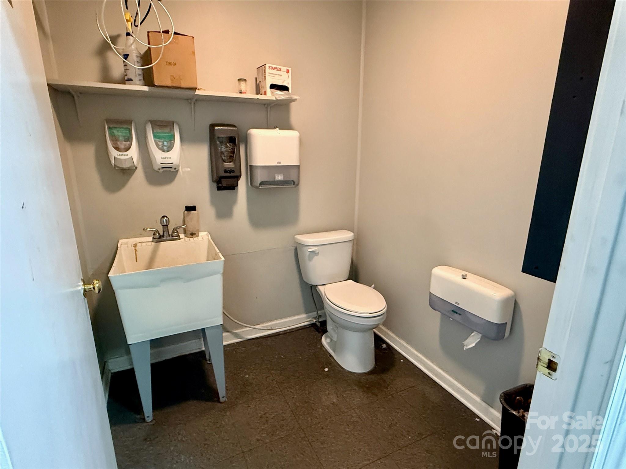 1280 Black Highway Property Photo 10